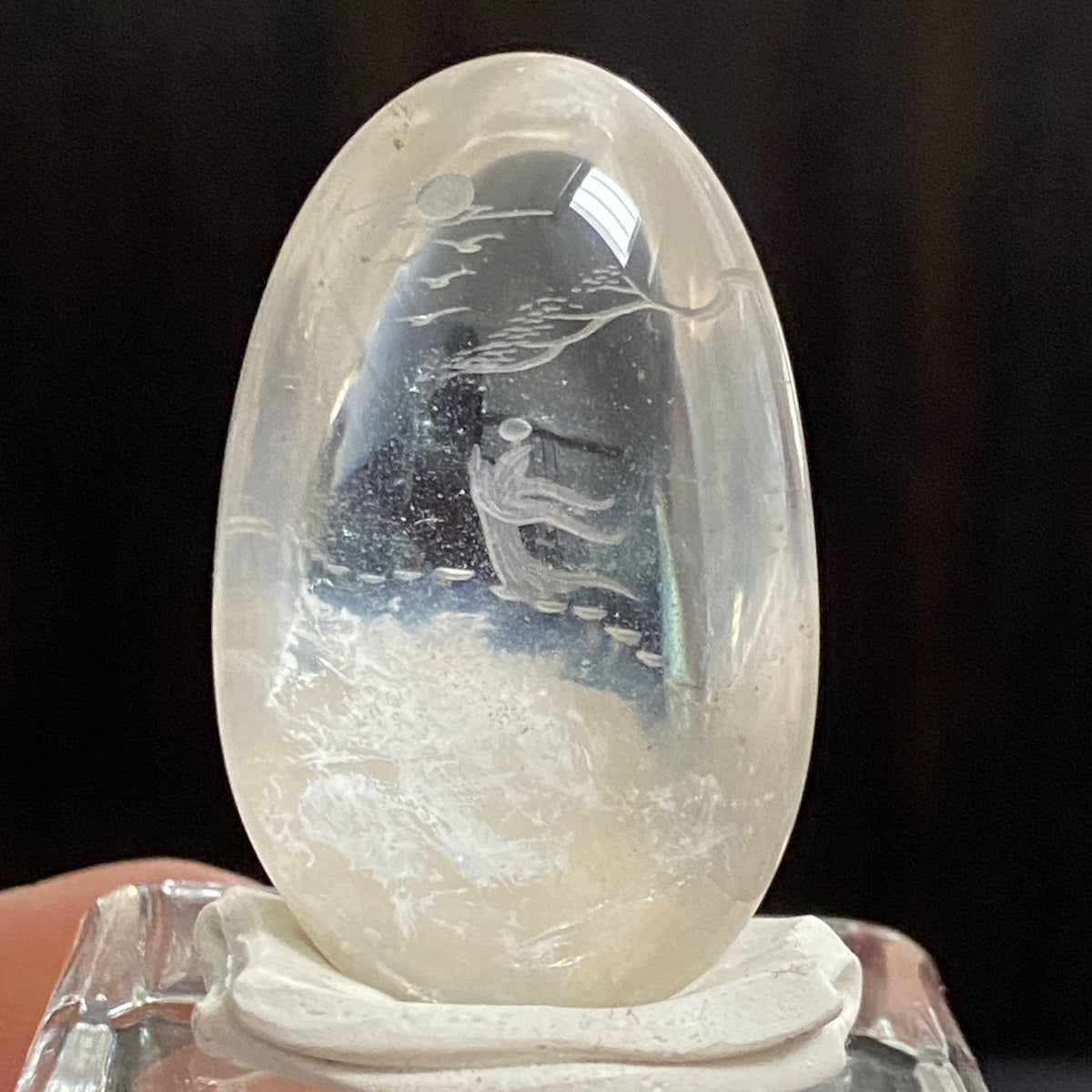 Celestial Steps in the Snow — AAA Diamond-Etched Clear Landscape Quartz