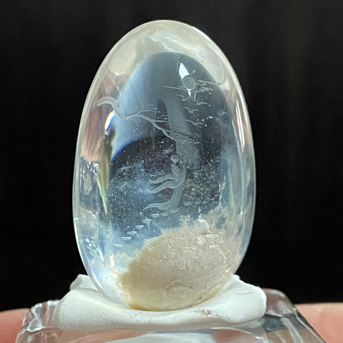 Celestial Steps in the Snow — AAA Diamond-Etched Clear Landscape Quartz