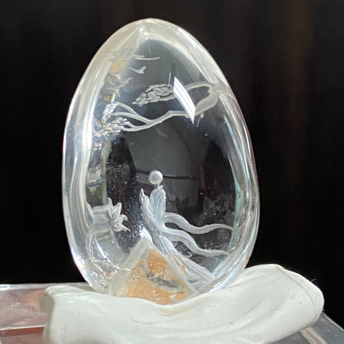 Lotus and Manifestation Pyramid — AAA Diamond-Etched Clear Landscape Quartz
