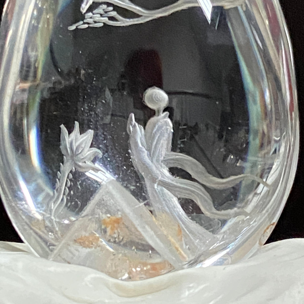 Lotus and Manifestation Pyramid — AAA Diamond-Etched Clear Landscape Quartz