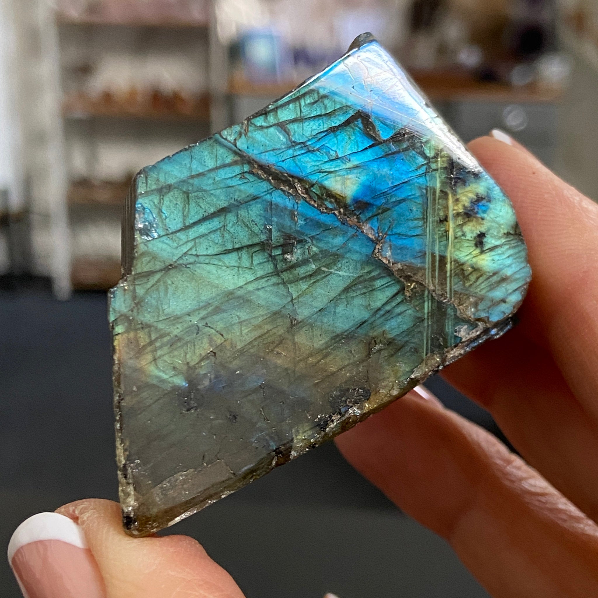 Madagascan Labradorite Slice – New Beginnings & Intuition