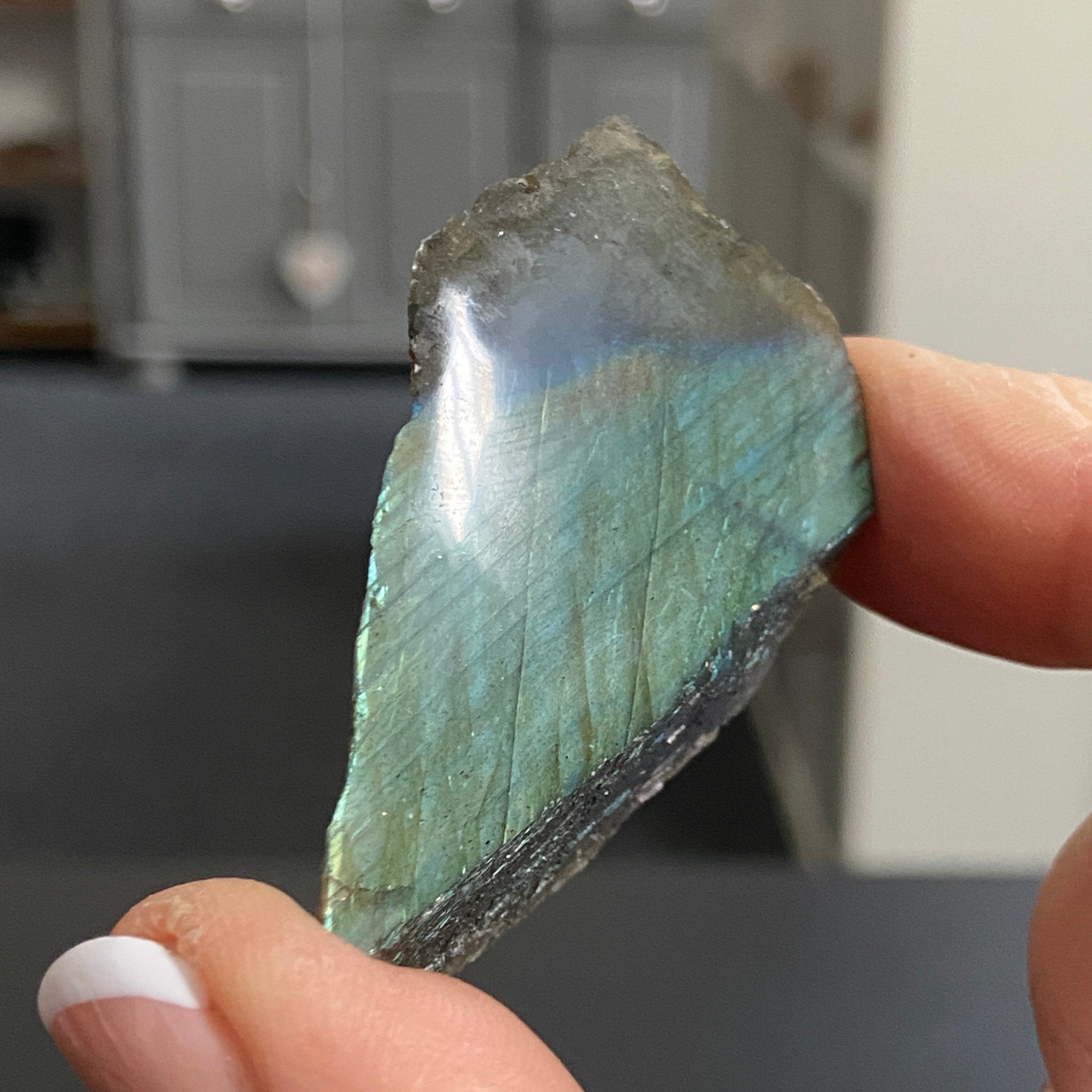 Madagascan Labradorite Slice – New Beginnings & Intuition