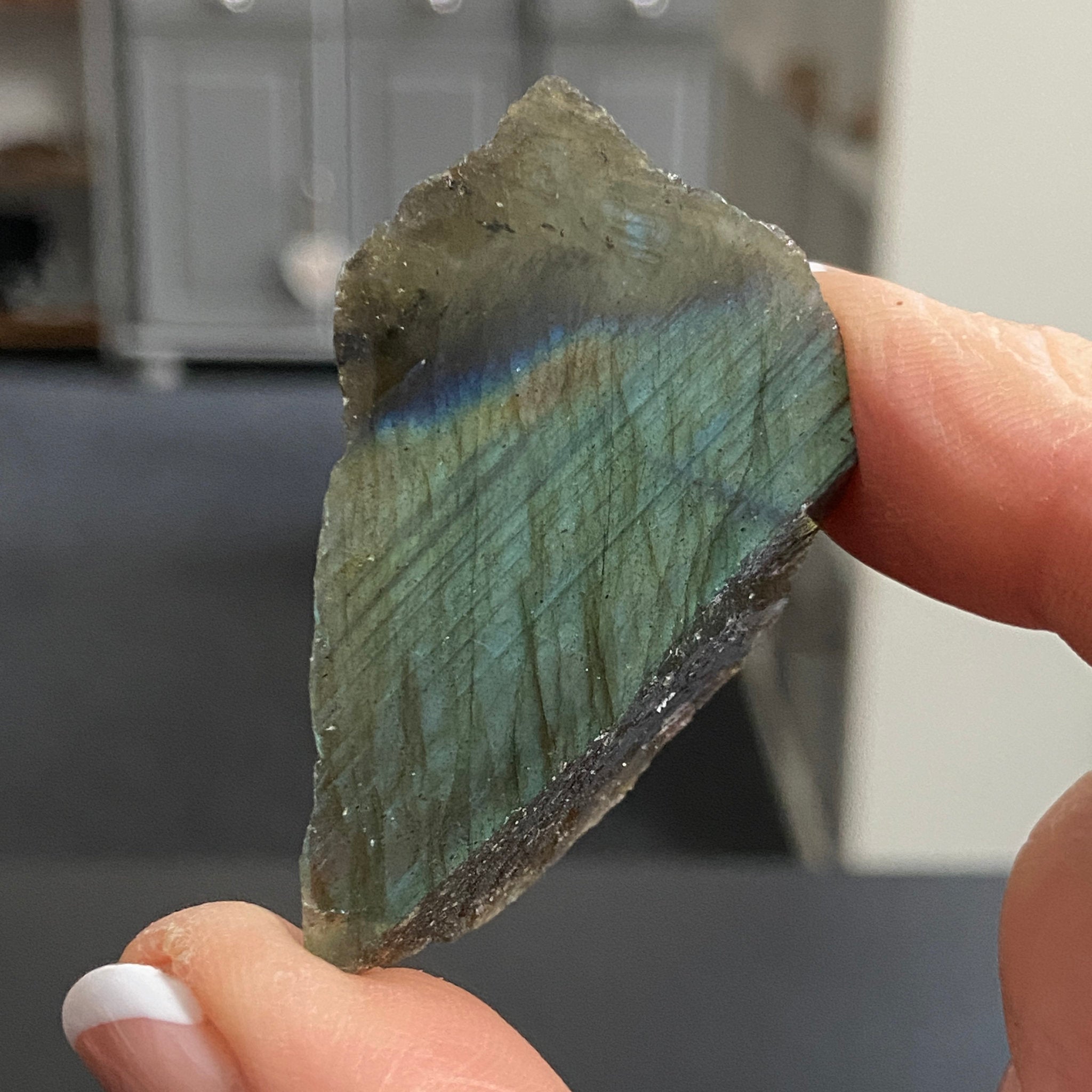 Madagascan Labradorite Slice – New Beginnings & Intuition
