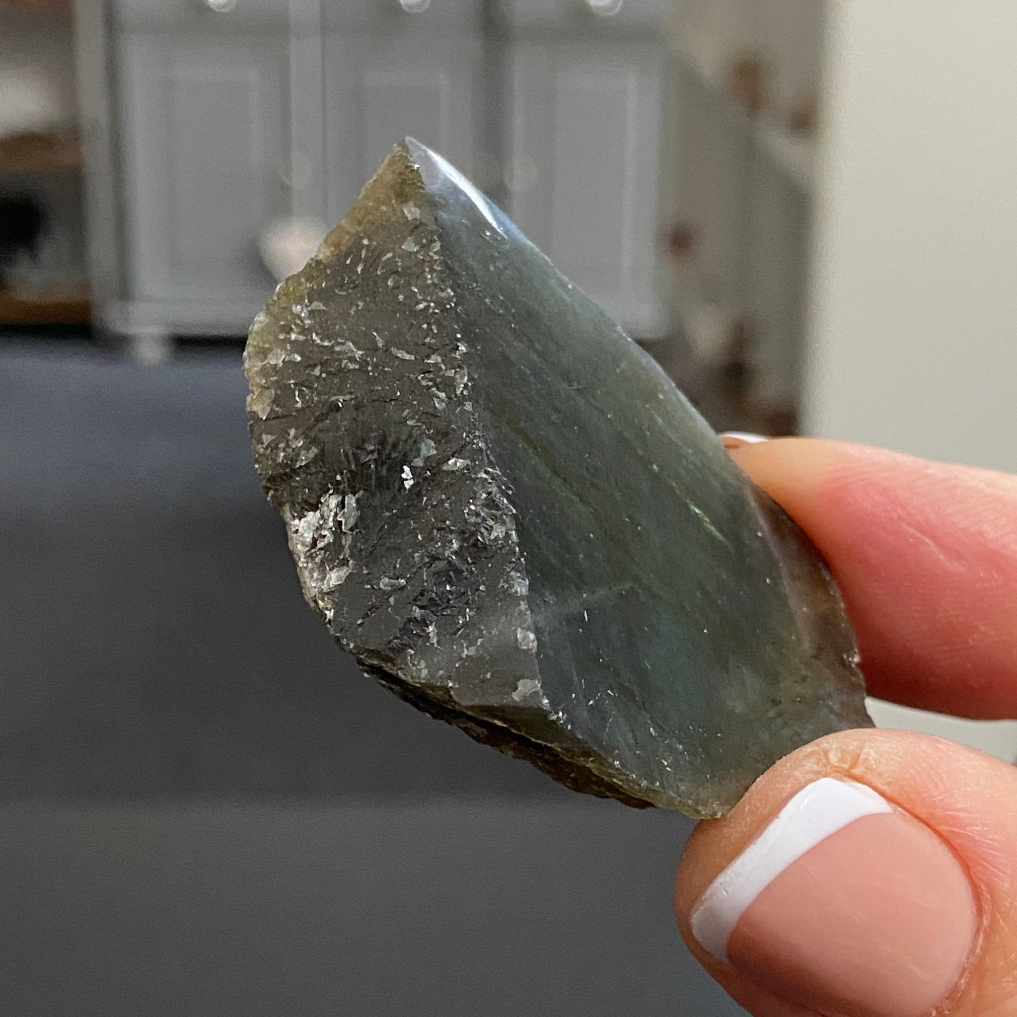 Madagascan Labradorite Slice – New Beginnings & Intuition