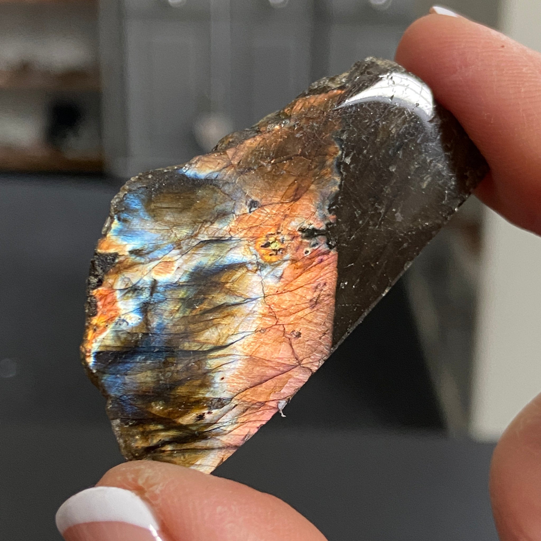 Madagascan Labradorite Slice – New Beginnings & Intuition