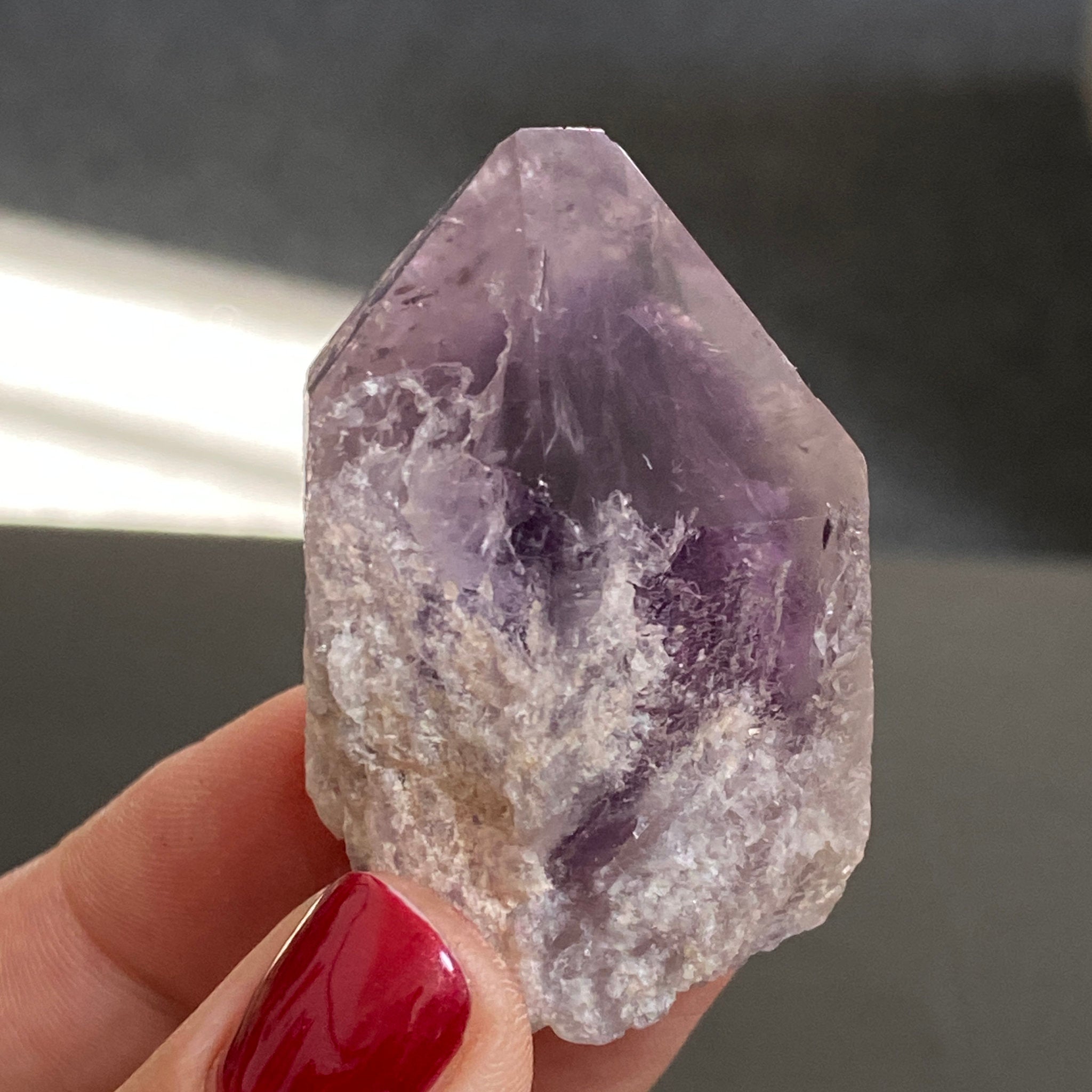💜 Natural Amethyst with Phantom