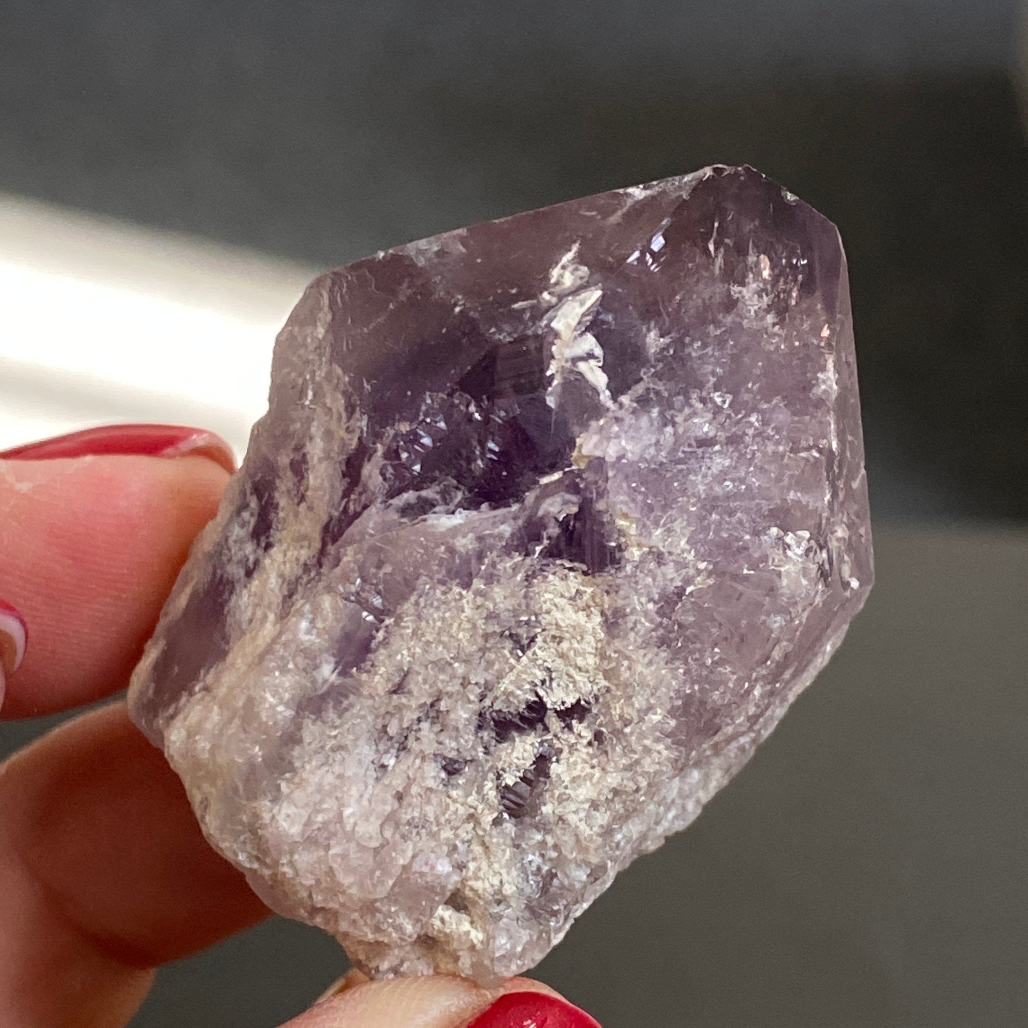 💜 Natural Amethyst with Phantom