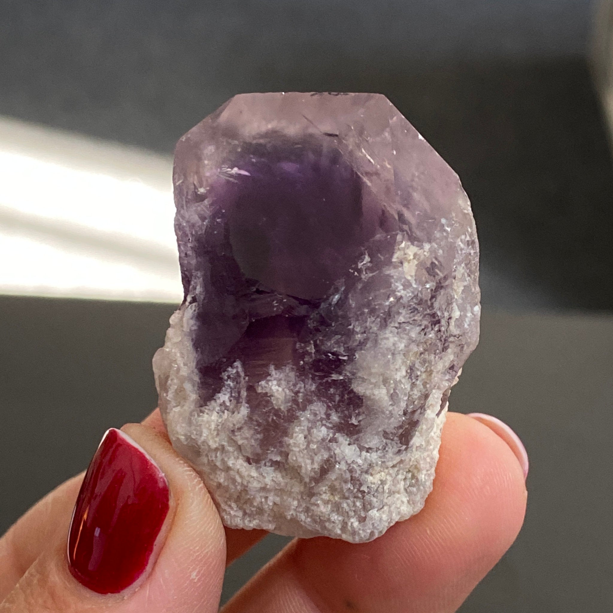💜 Natural Amethyst with Phantom
