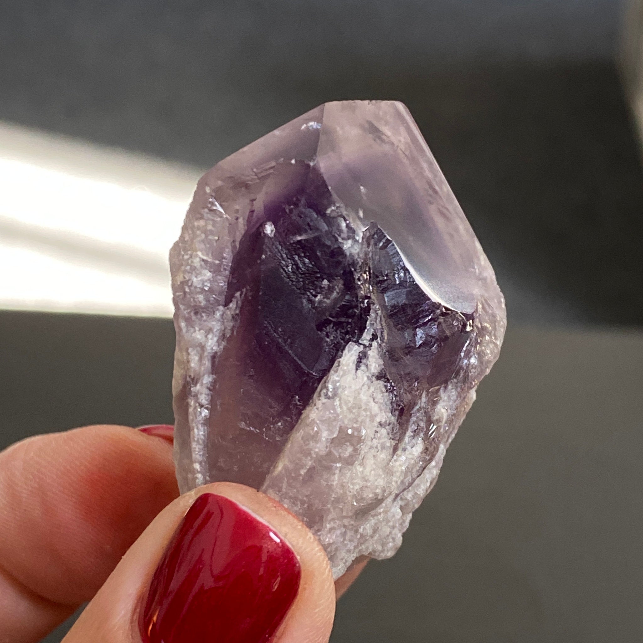 💜 Natural Amethyst with Phantom