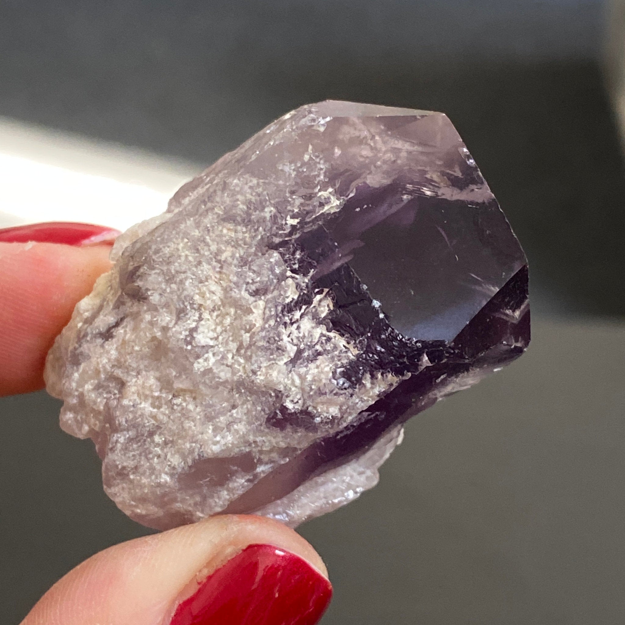 💜 Natural Amethyst with Phantom