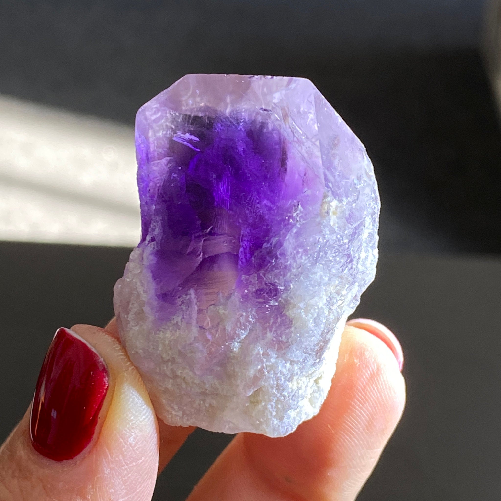 💜 Natural Amethyst with Phantom
