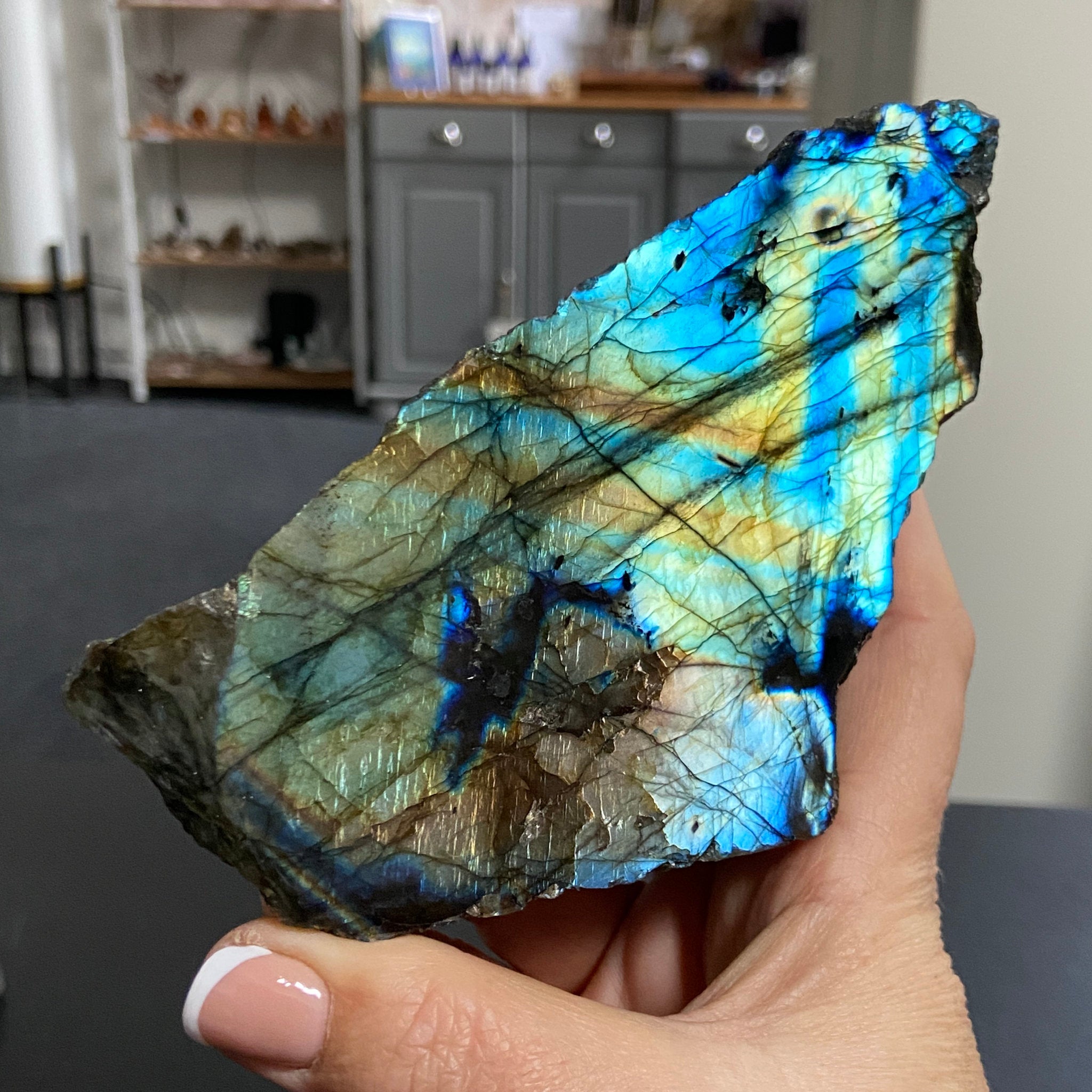 Madagascan 'Papillon' Labradorite – New Beginnings & Intuition