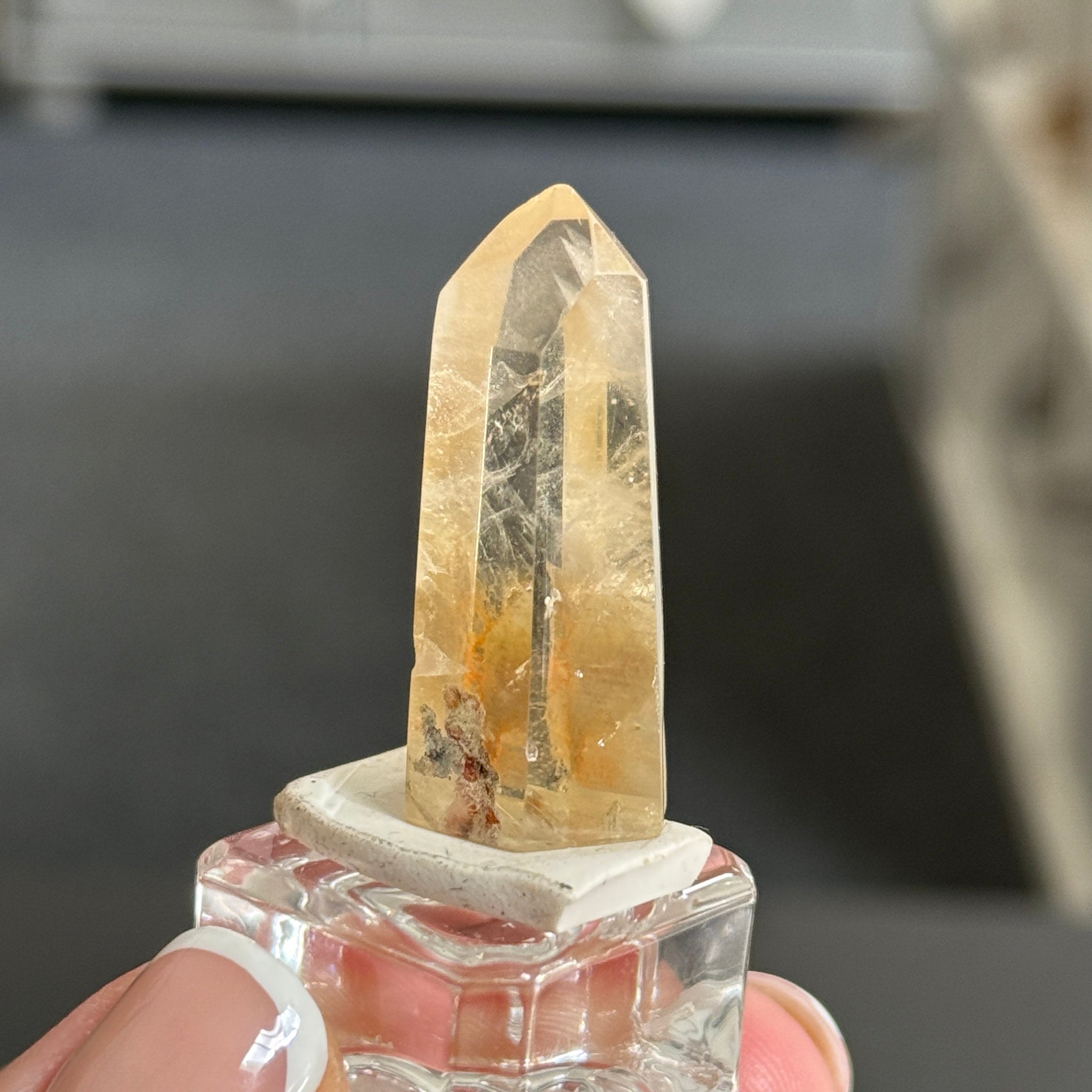 🌞 Citrine Phantom Tower – Madagascar