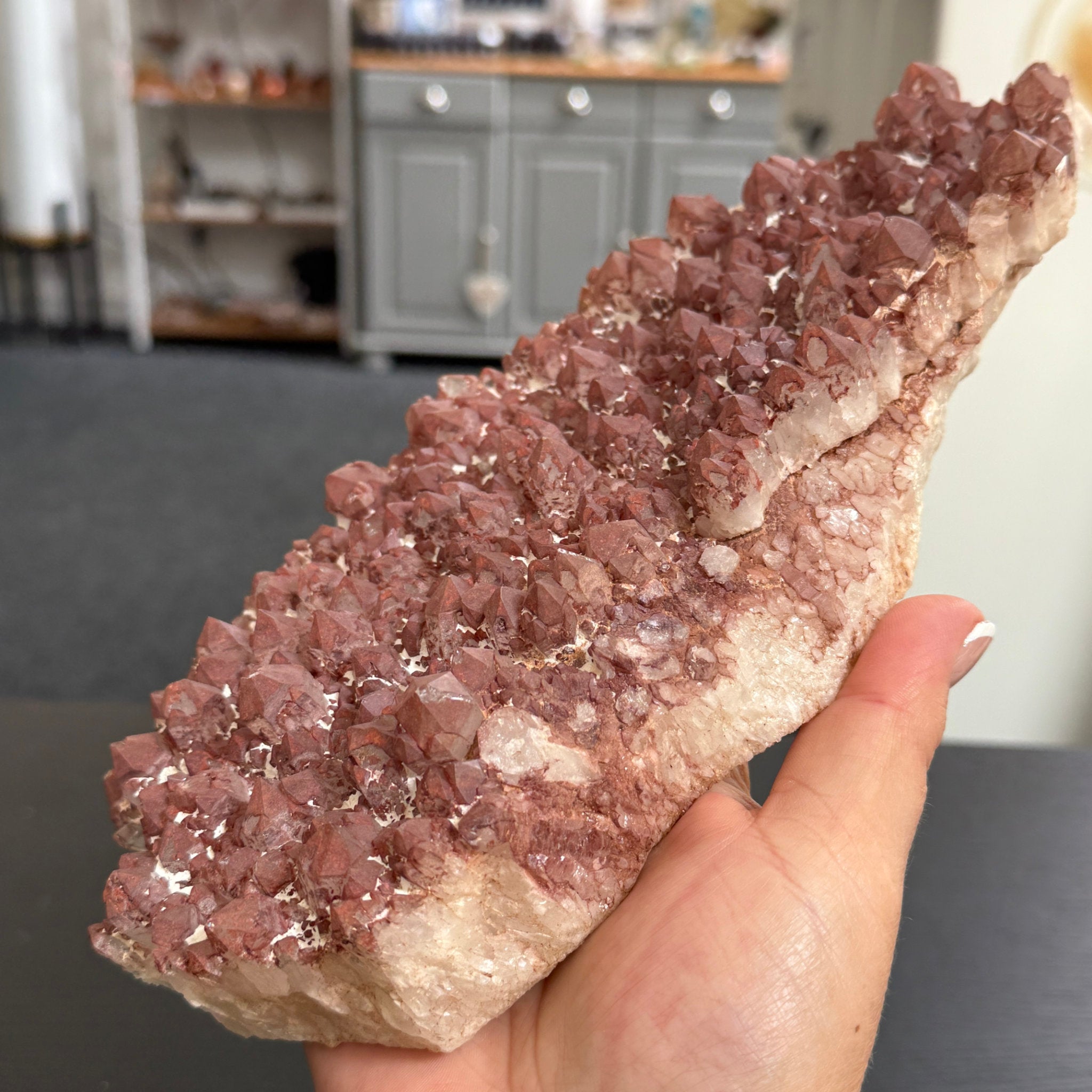 ❤️ Red Hematite Covered Quartz Bed – Madagascar