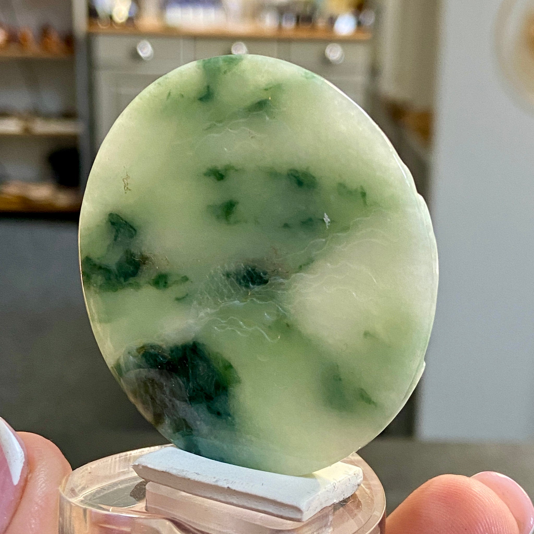 🌿 Guatemalan Jade Landscape Disc