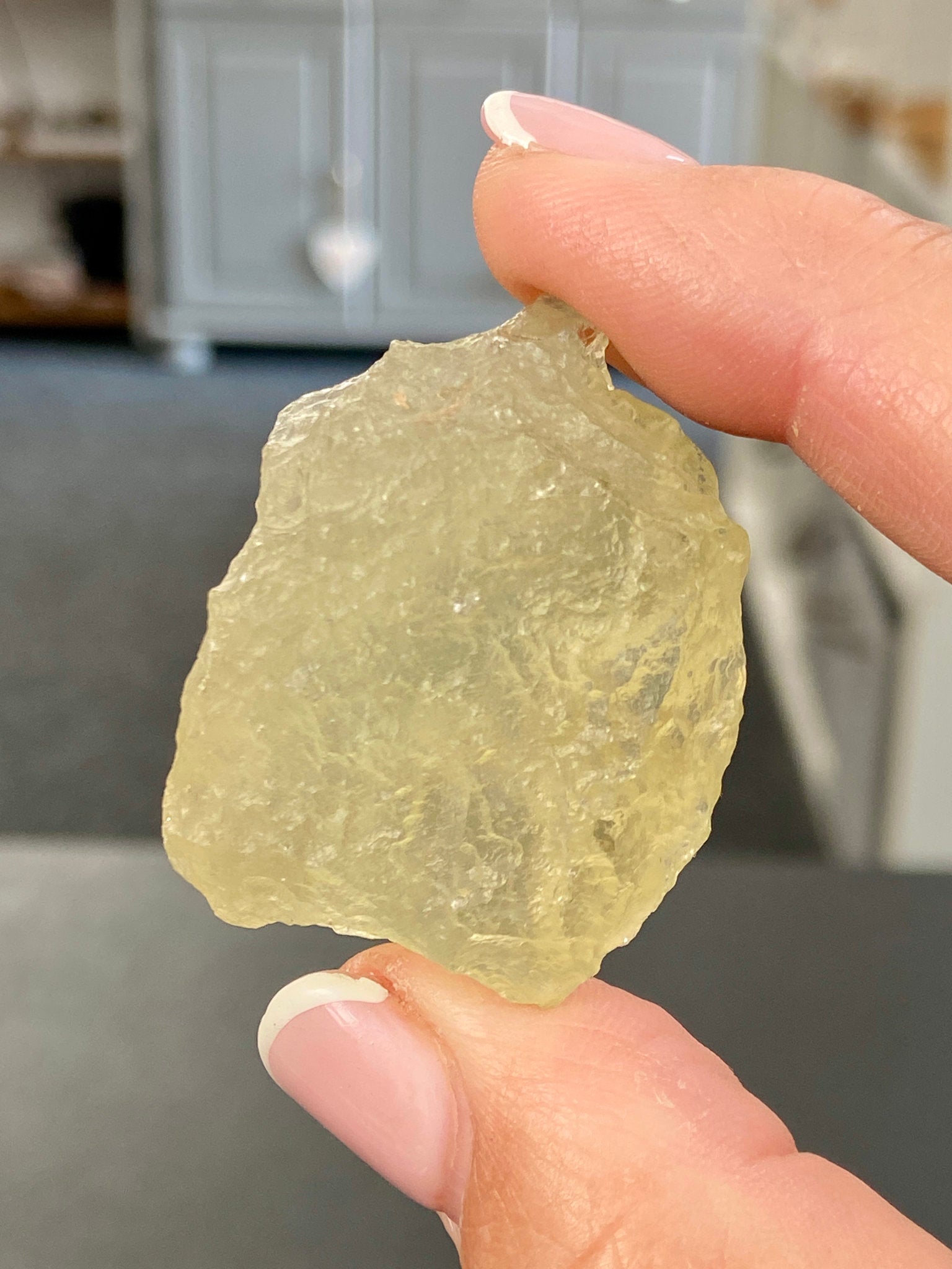 🌞 Libyan Desert Glass – Ancient Tektite of the Sahara