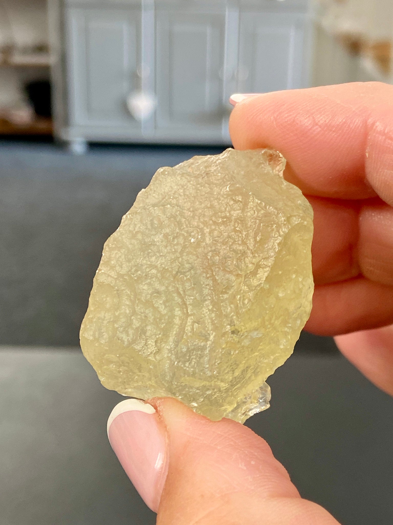 🌞 Libyan Desert Glass – Ancient Tektite of the Sahara