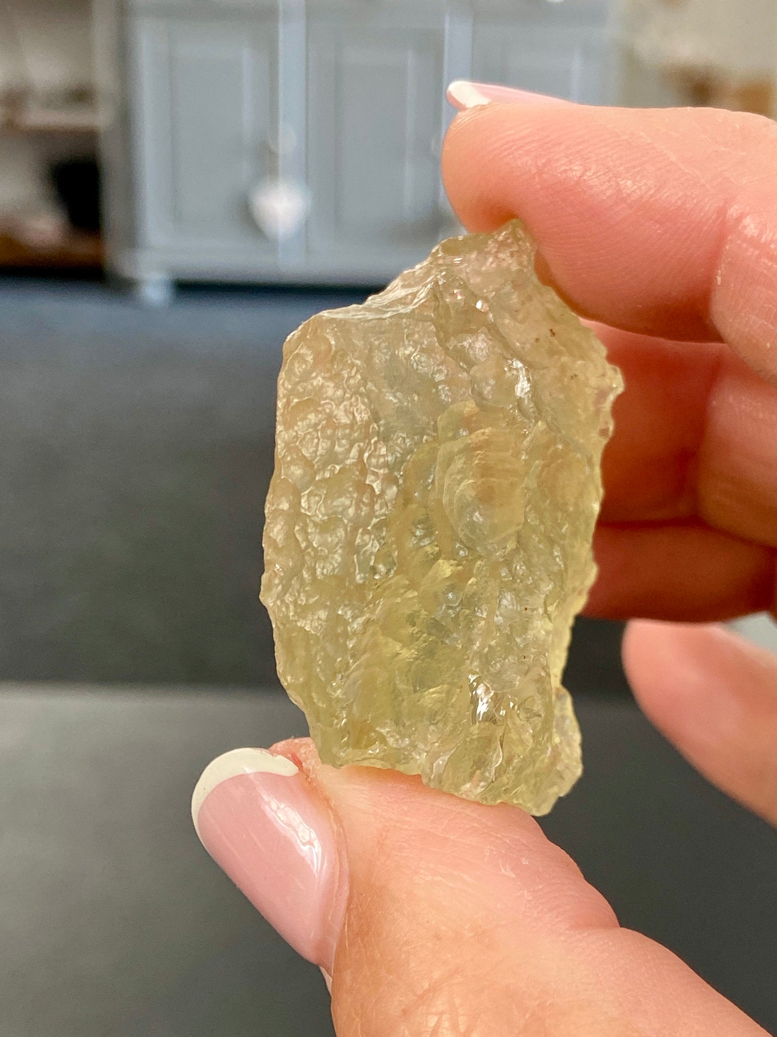 🌞 Libyan Desert Glass – Ancient Tektite of the Sahara