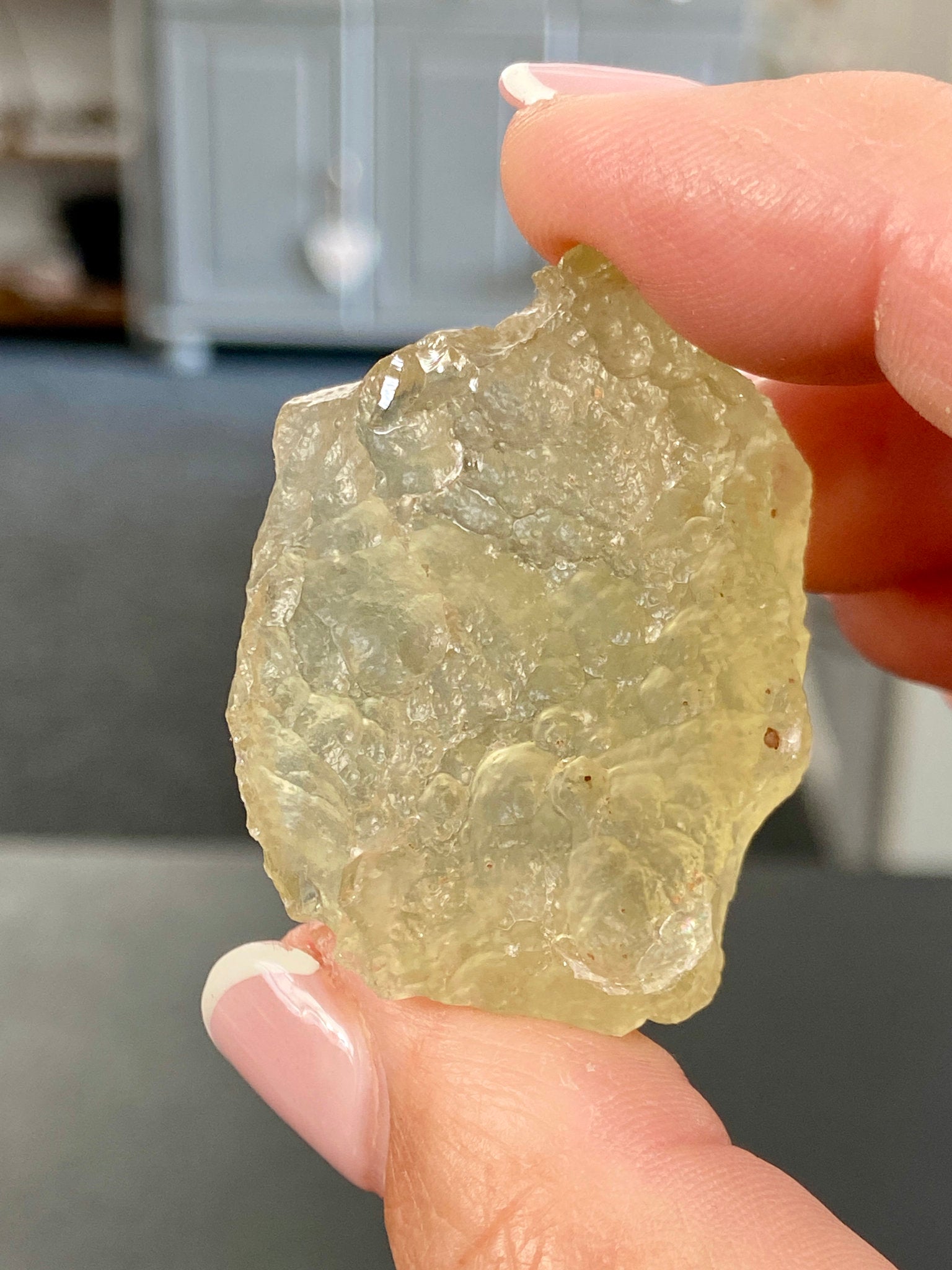 🌞 Libyan Desert Glass – Ancient Tektite of the Sahara