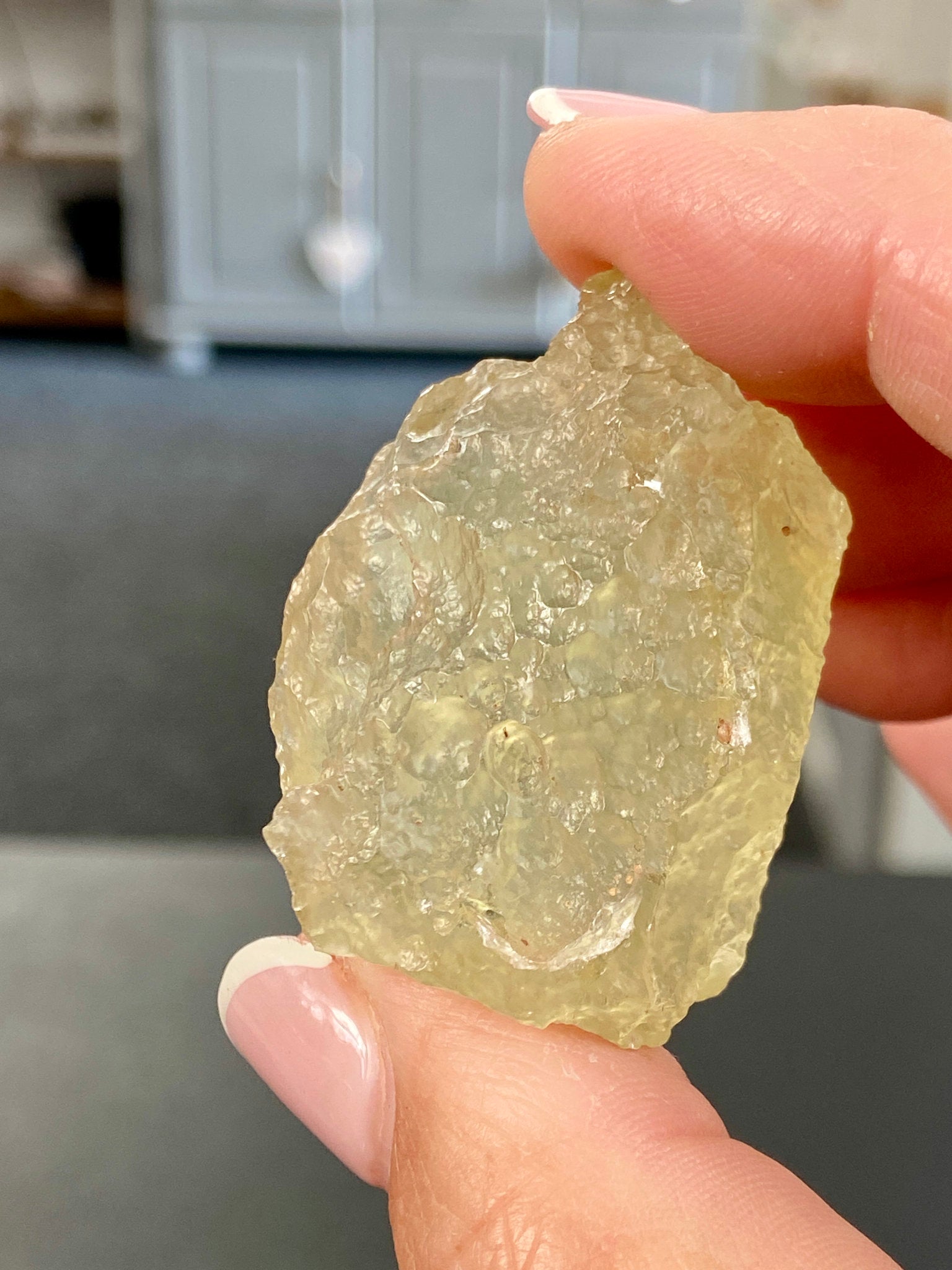 🌞 Libyan Desert Glass – Ancient Tektite of the Sahara