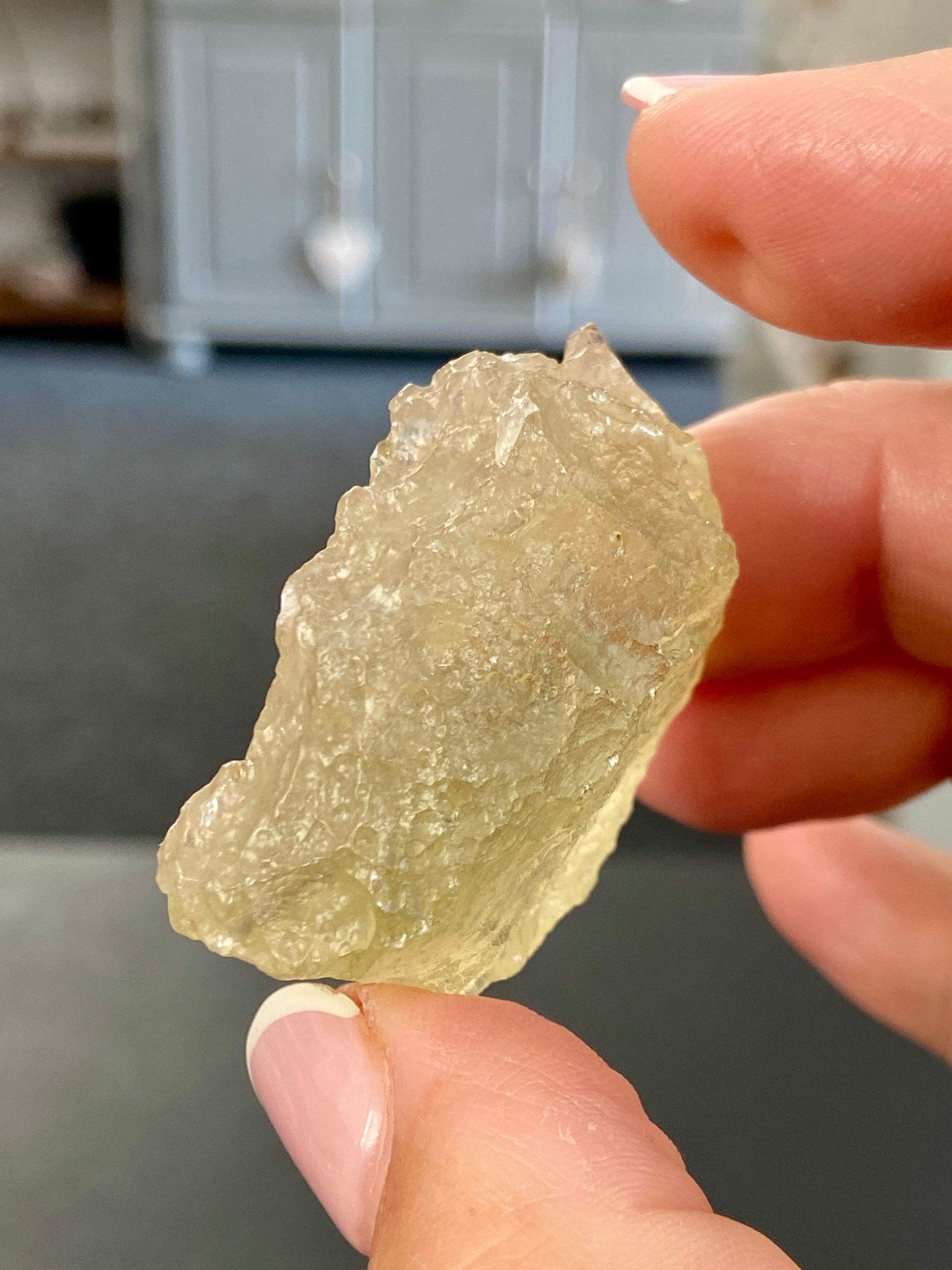 🌞 Libyan Desert Glass – Ancient Tektite of the Sahara