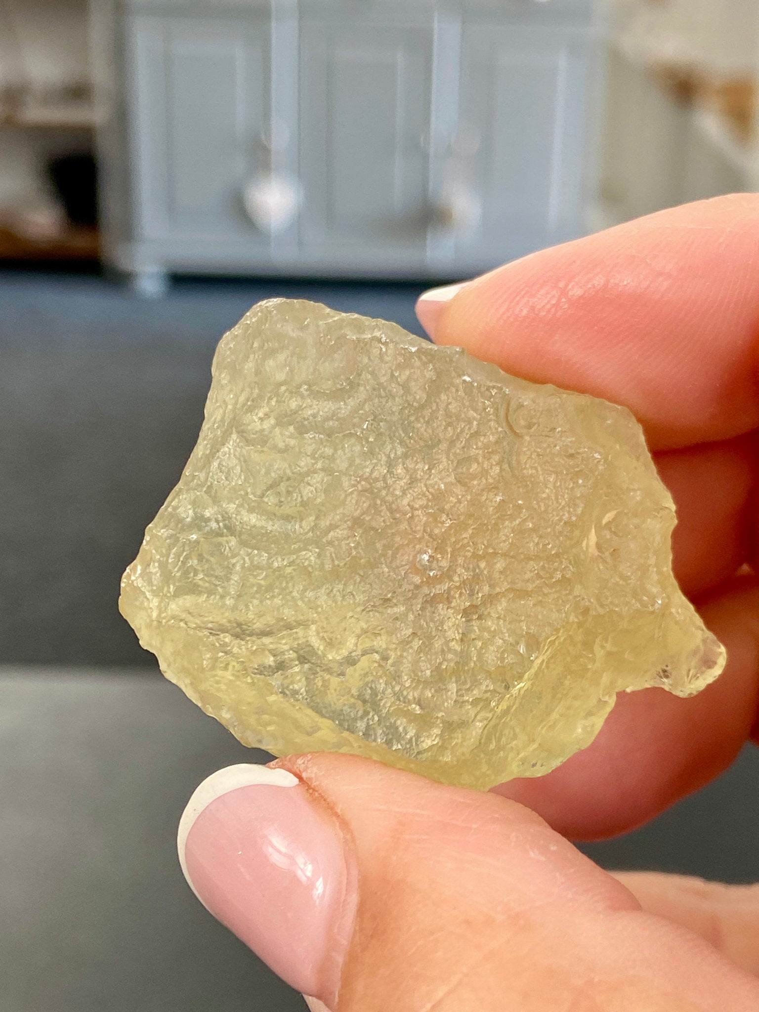 🌞 Libyan Desert Glass – Ancient Tektite of the Sahara