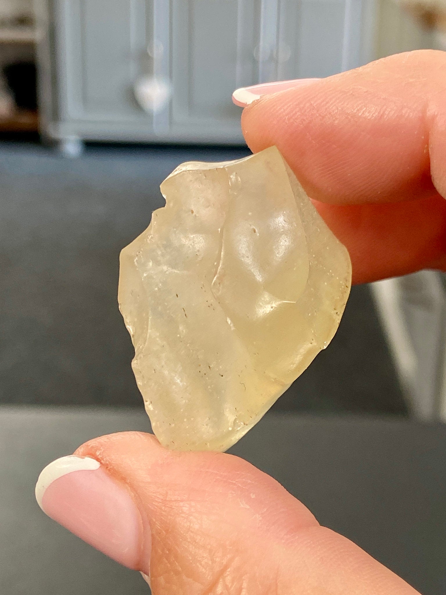 🌞 Libyan Desert Glass – Ancient Tektite of the Sahara