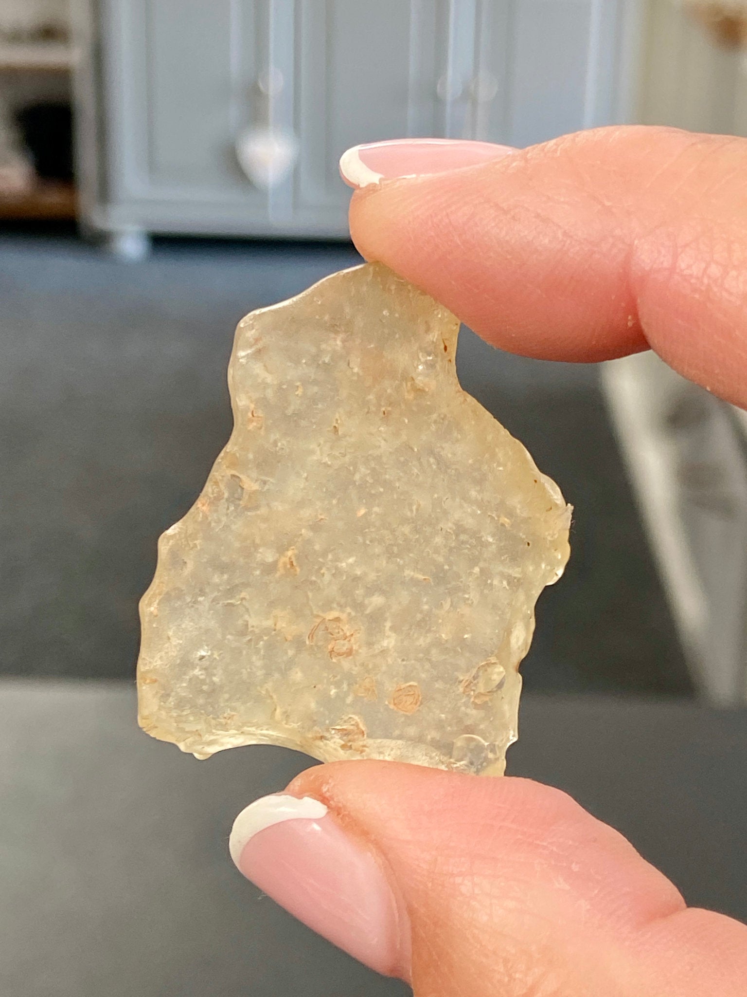 🌞 Libyan Desert Glass – Ancient Tektite of the Sahara