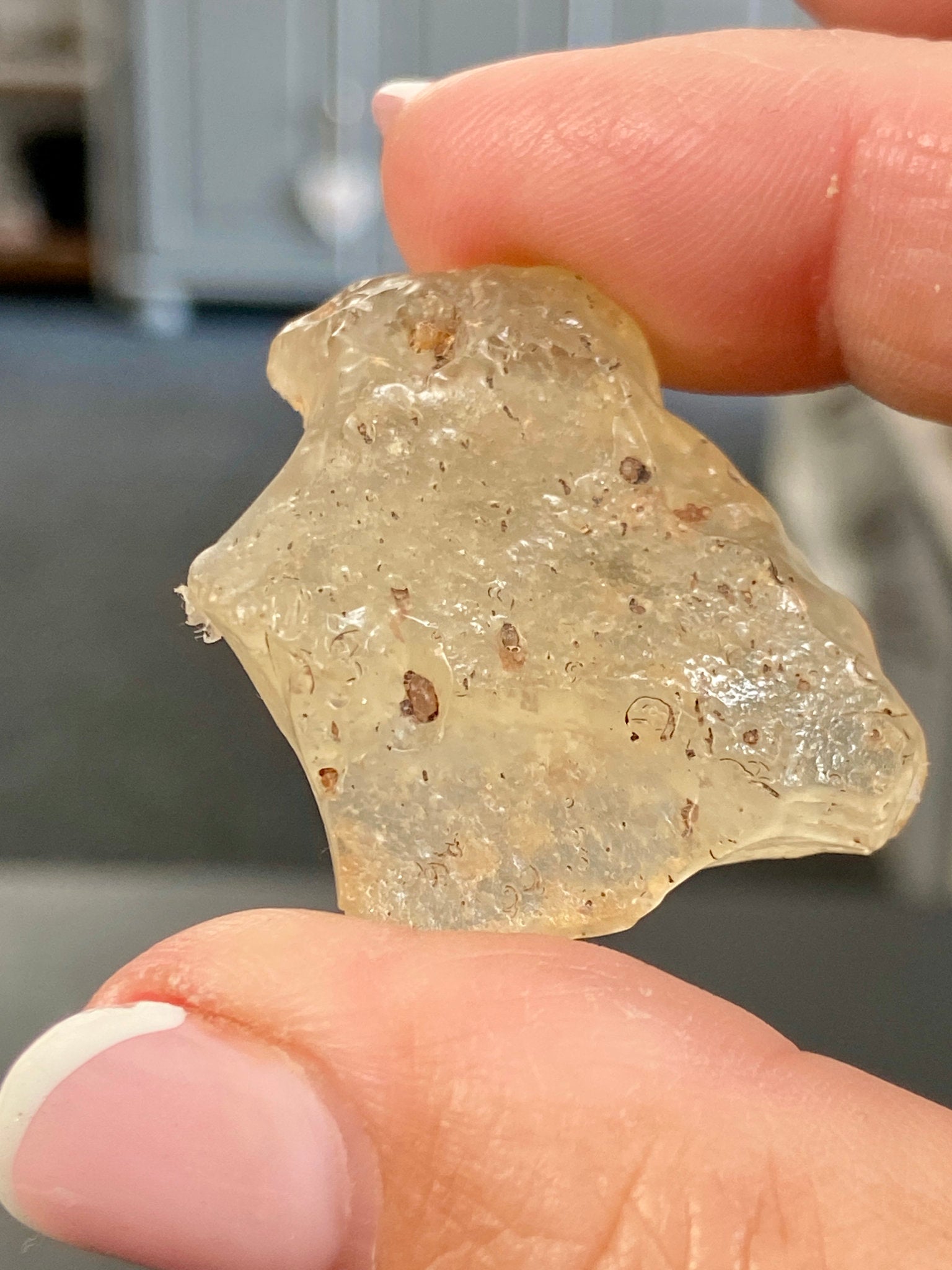 🌞 Libyan Desert Glass – Ancient Tektite of the Sahara