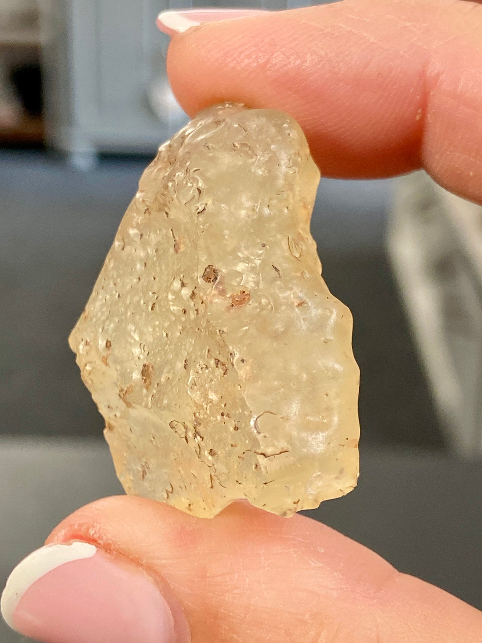 🌞 Libyan Desert Glass – Ancient Tektite of the Sahara