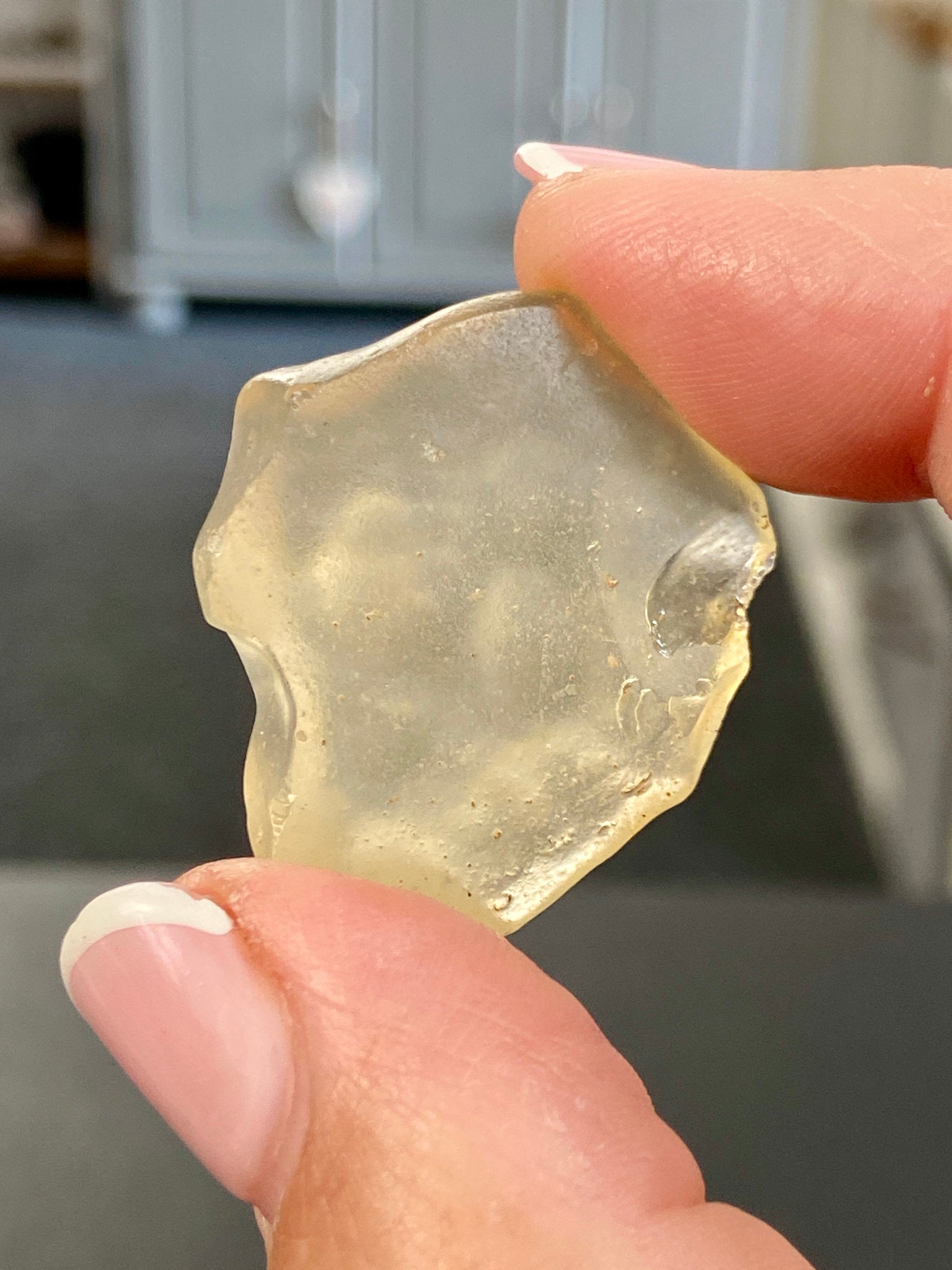 🌞 Libyan Desert Glass – Ancient Tektite of the Sahara