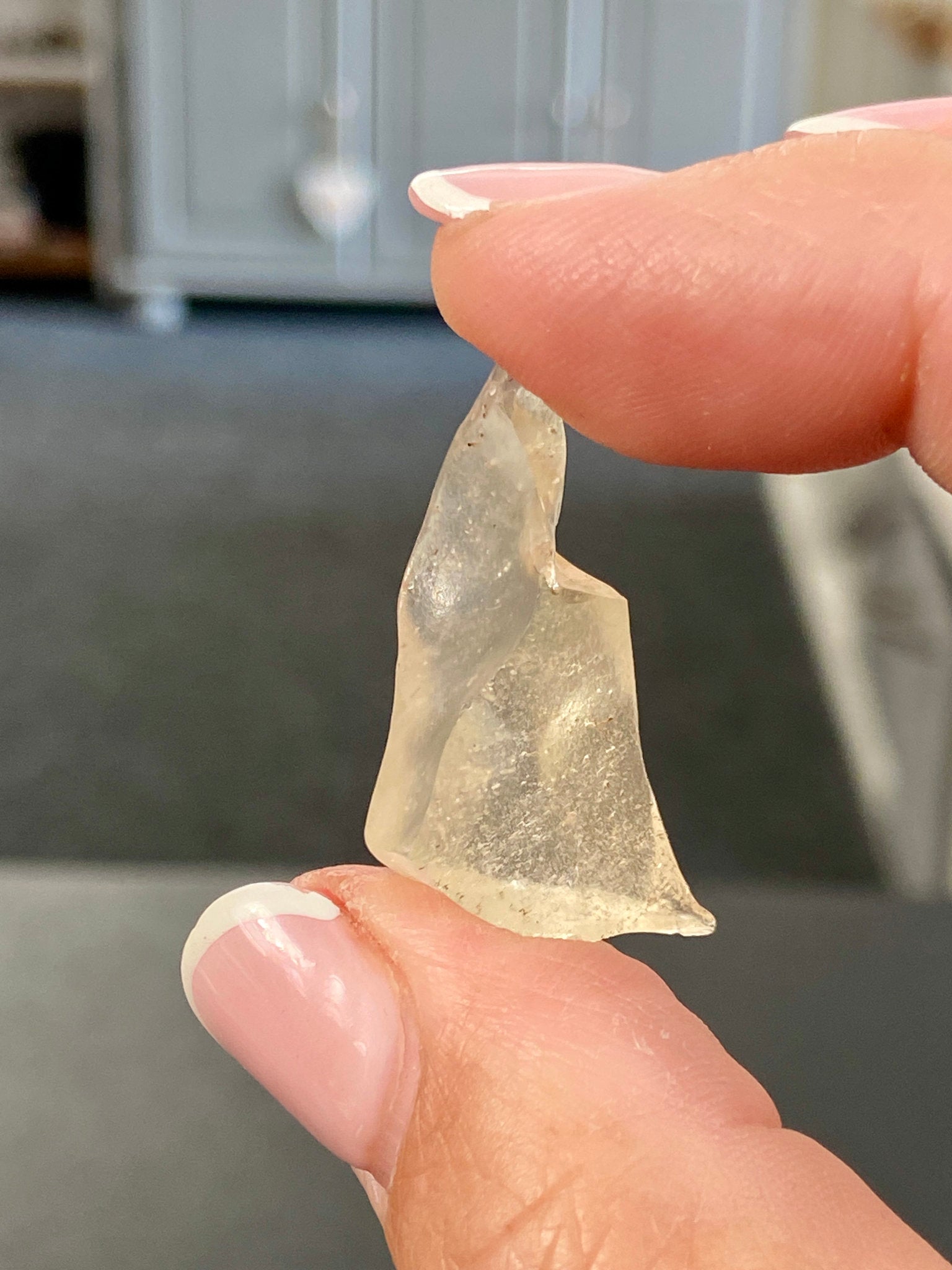 🌞 Libyan Desert Glass – Ancient Tektite of the Sahara
