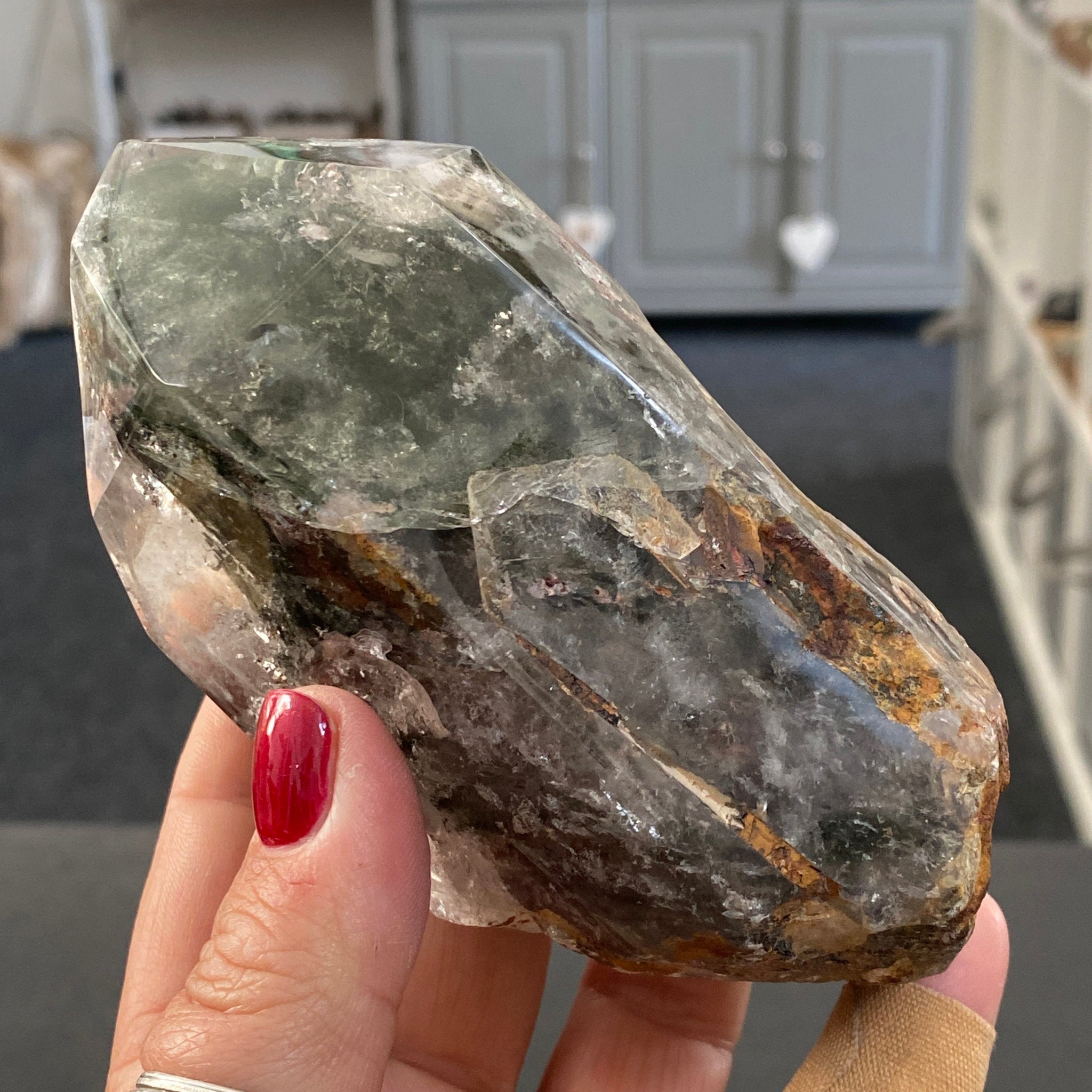 🌿 Shaman Quartz Polished Point
