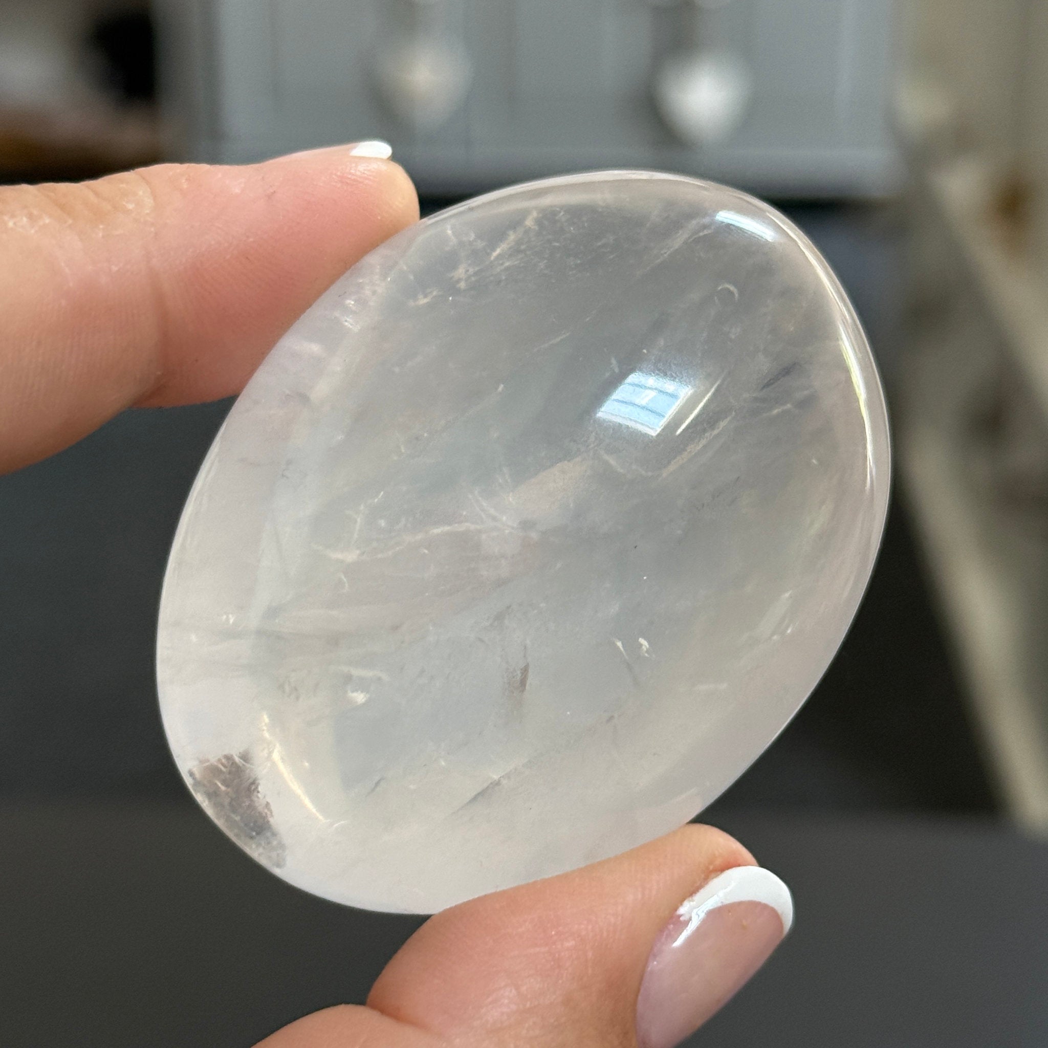 🌙 Girasol Quartz Palmstone - Madagascar