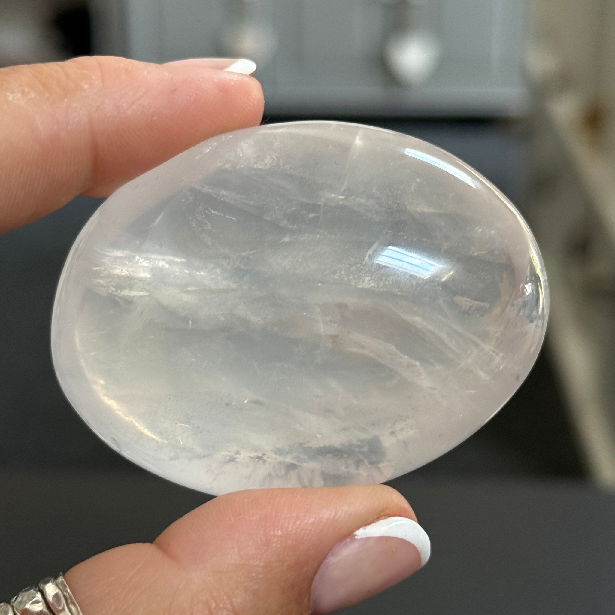 🌙 Girasol Quartz Palmstone - Madagascar