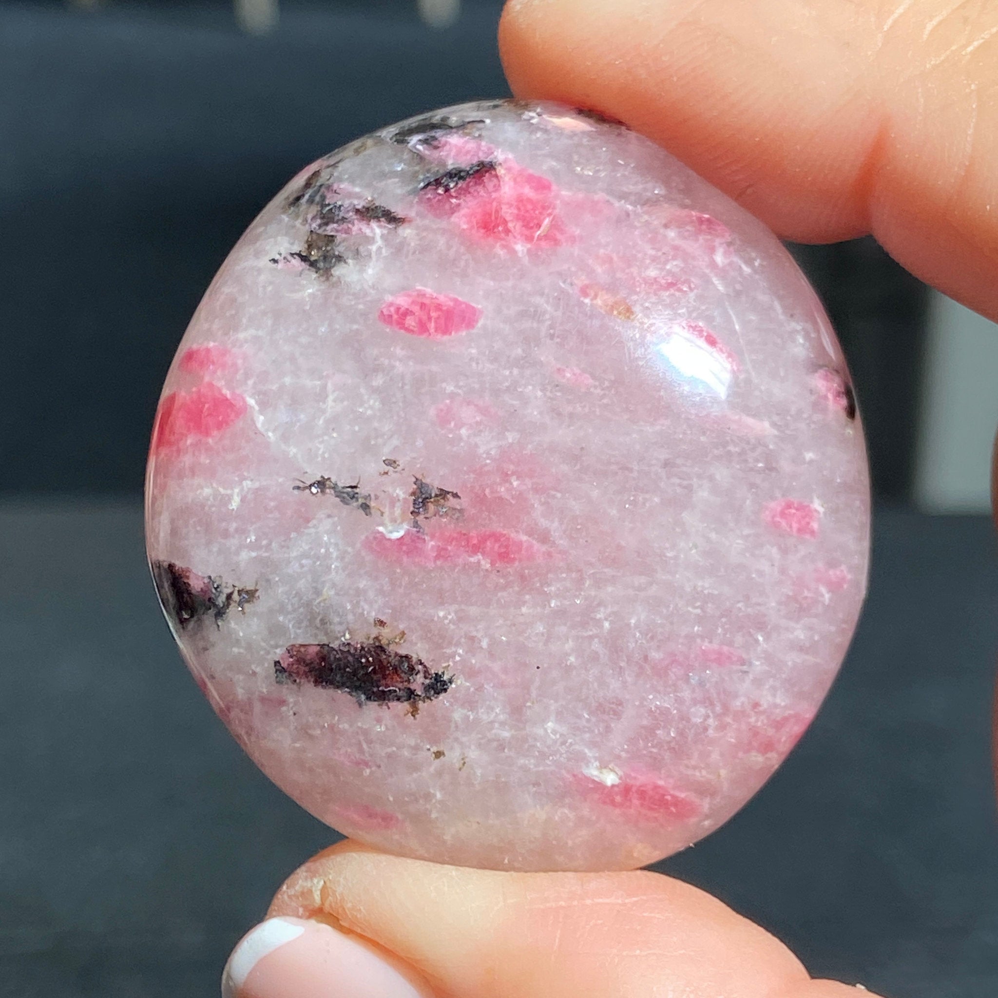 Rhodonite Palmstone - Brazil