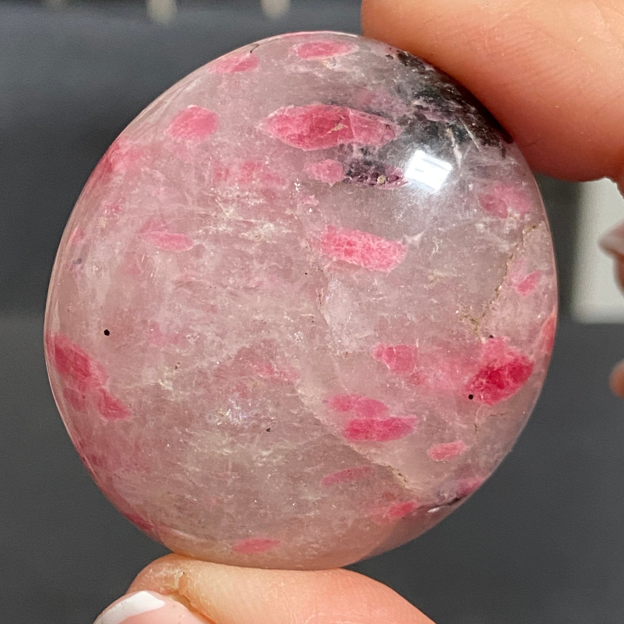 Rhodonite Palmstone - Brazil