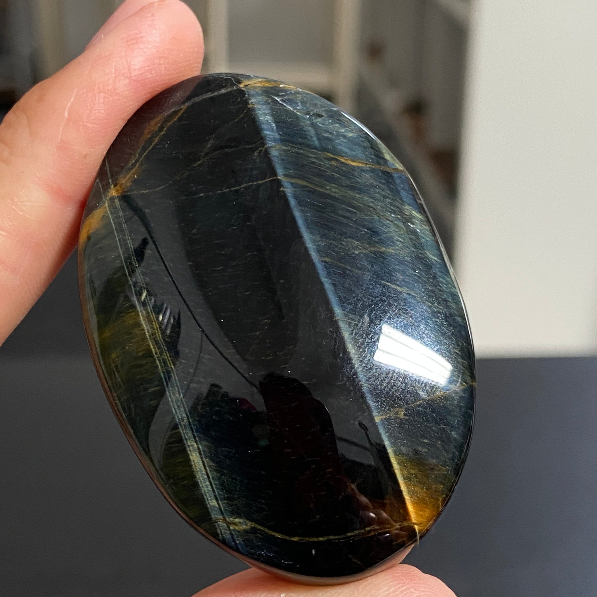 Premium Tigers Eye Palmstone
