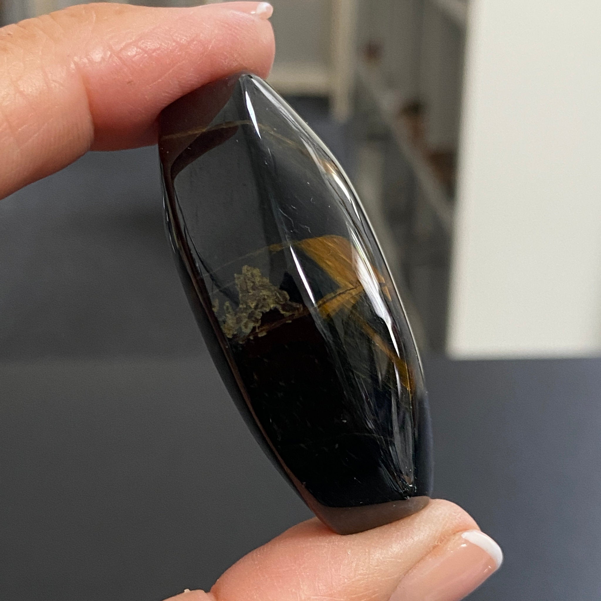 Premium Tigers Eye Palmstone
