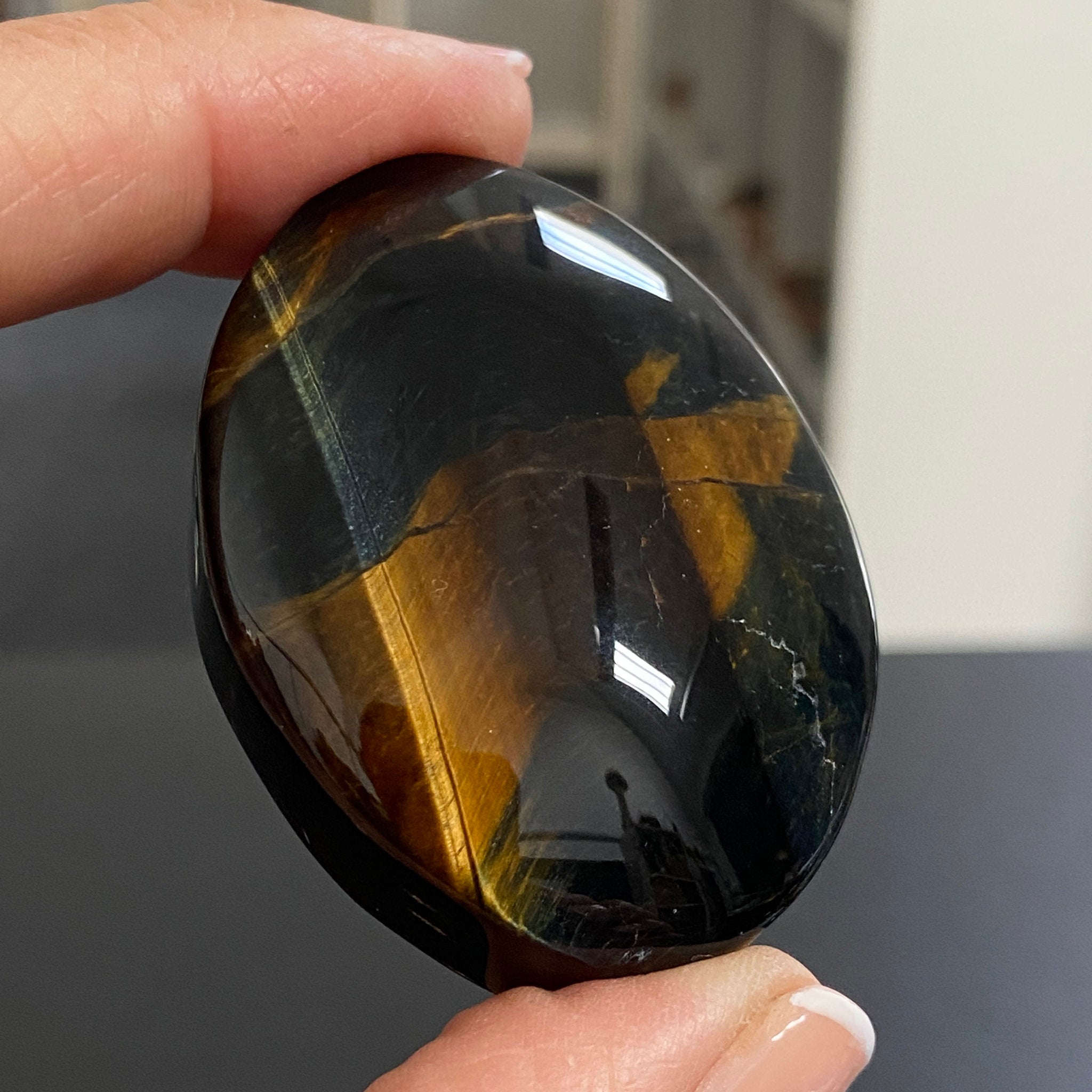 Premium Tigers Eye Palmstone