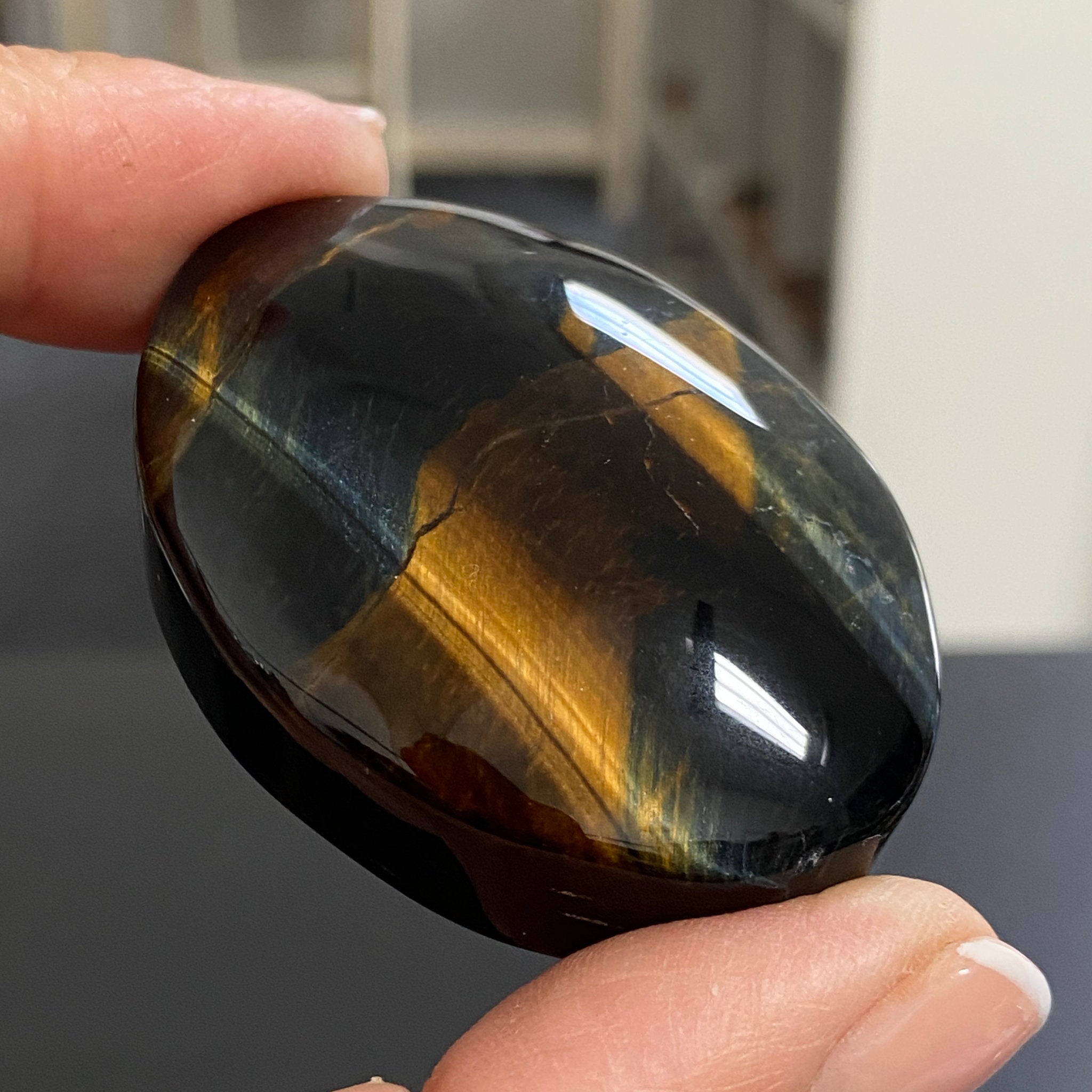 Premium Tigers Eye Palmstone
