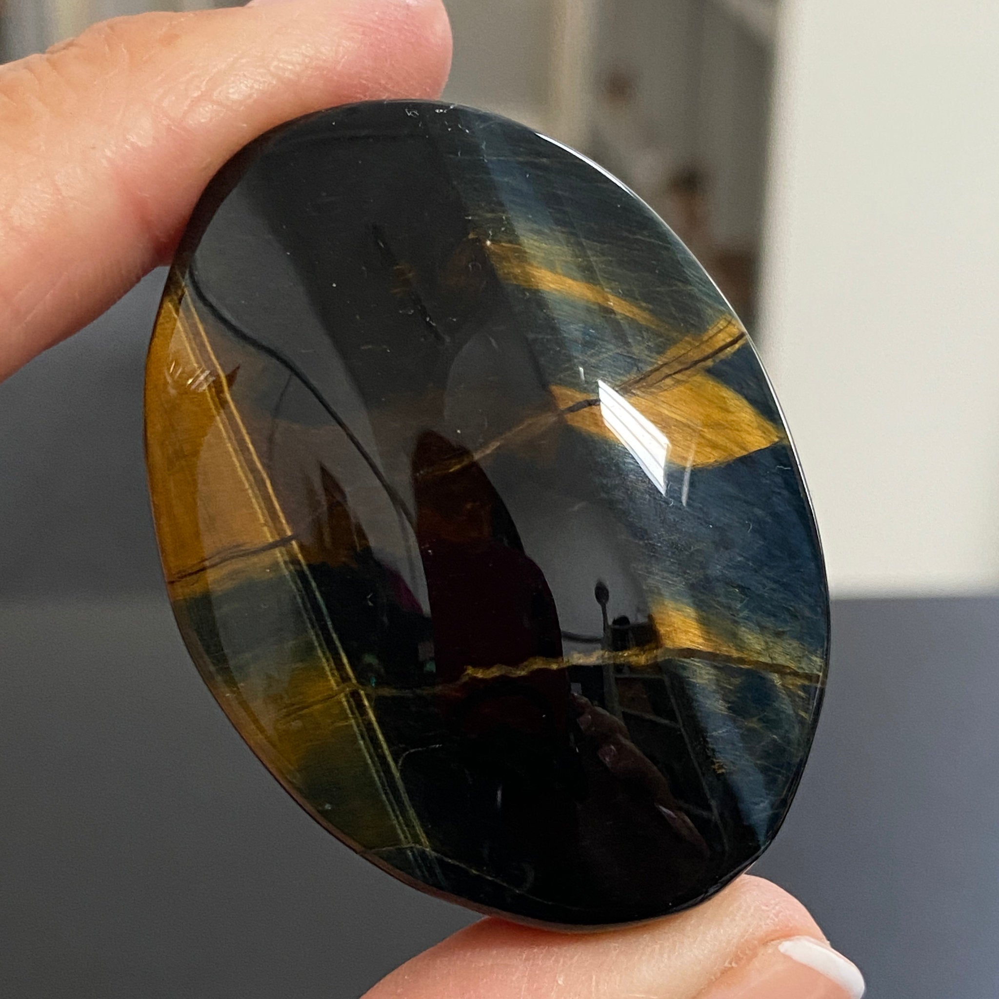 Premium Tigers Eye Palmstone