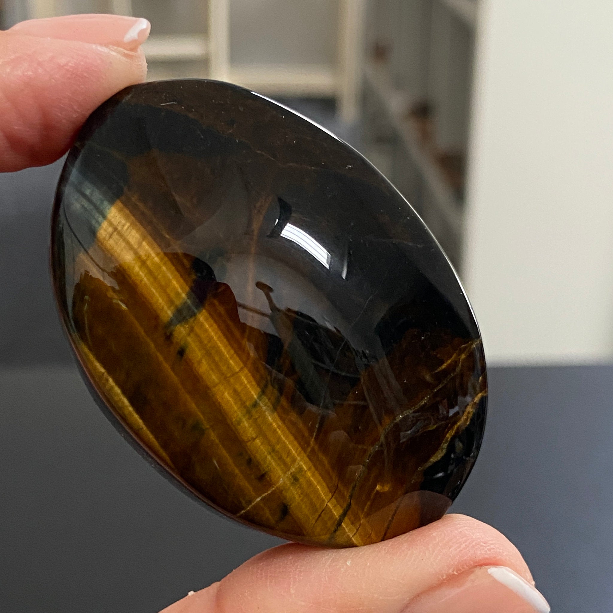 Premium Tigers Eye Palmstone