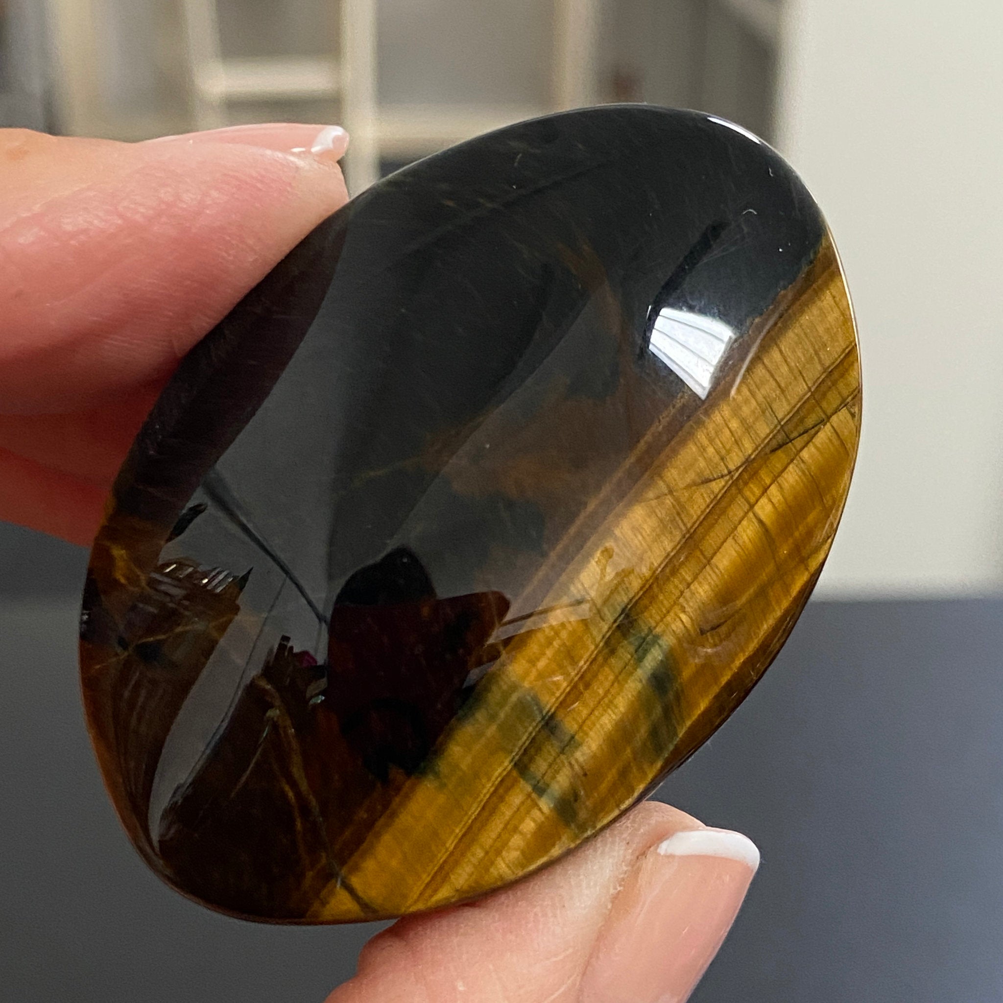 Premium Tigers Eye Palmstone