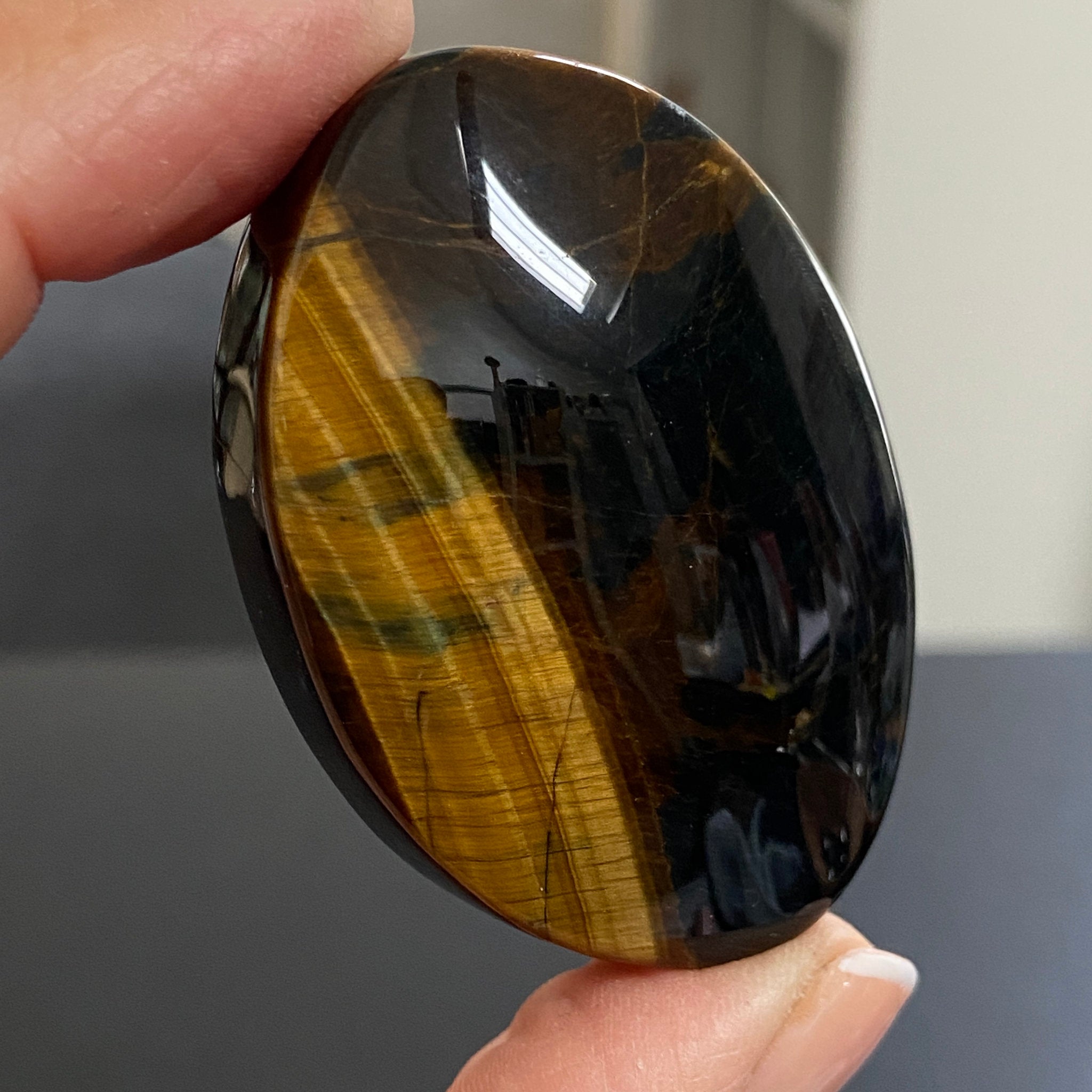 Premium Tigers Eye Palmstone