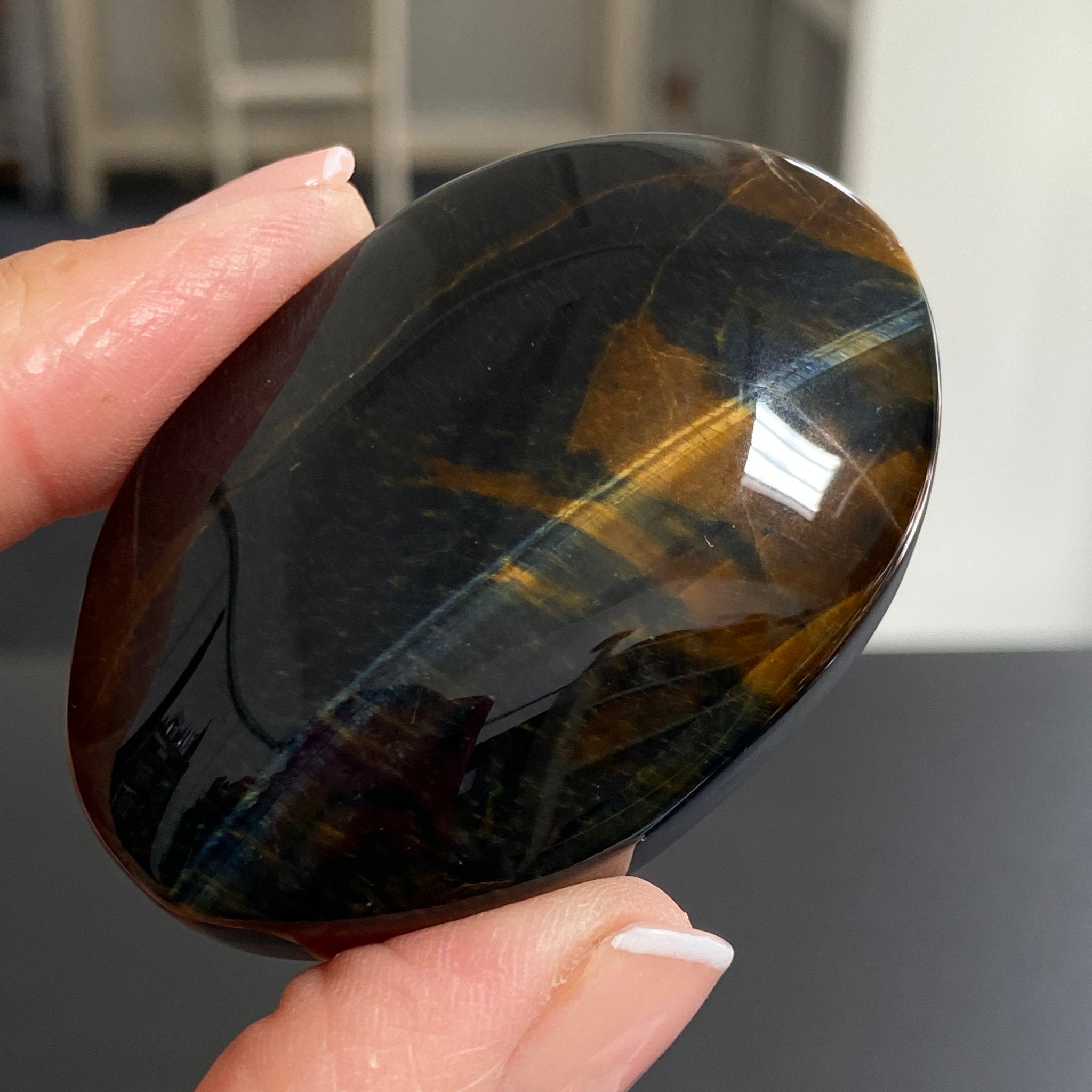 Premium Tigers Eye Palmstone