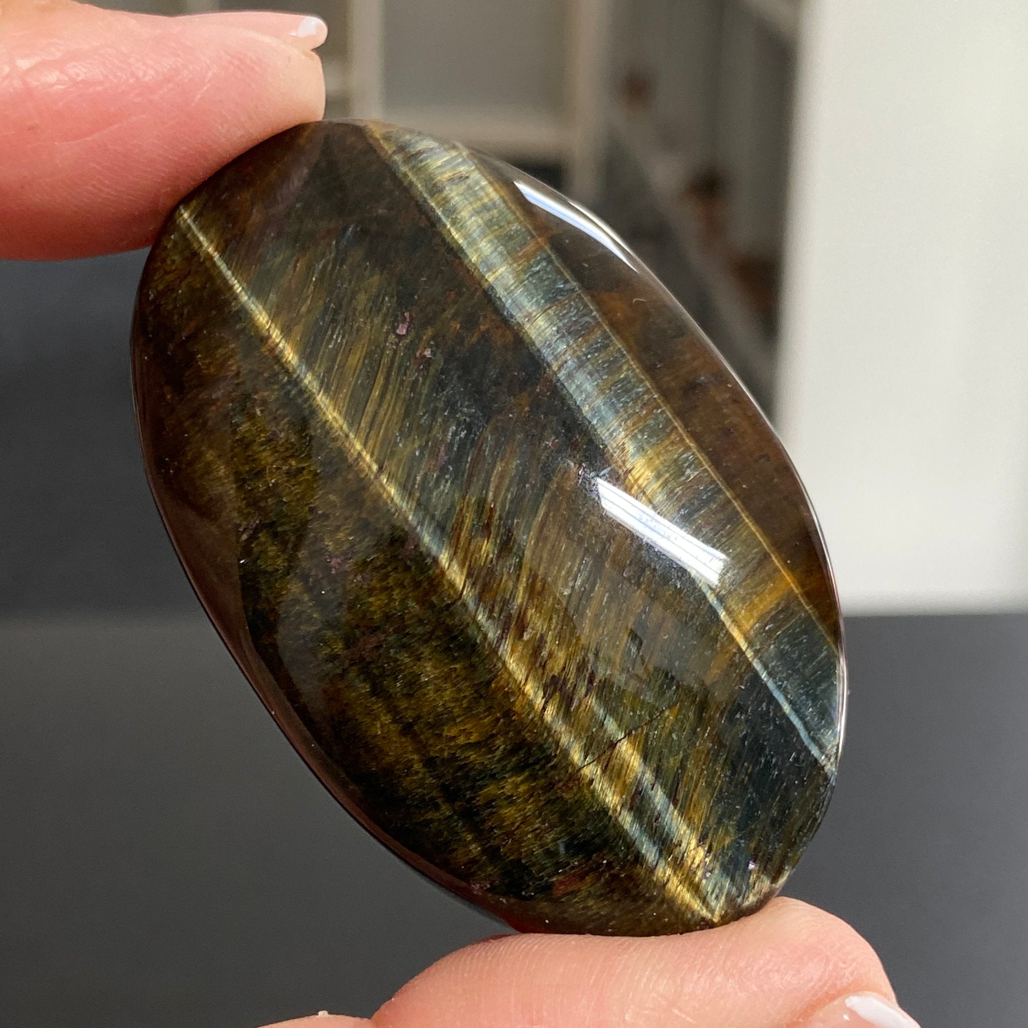 Premium Tigers Eye Palmstone
