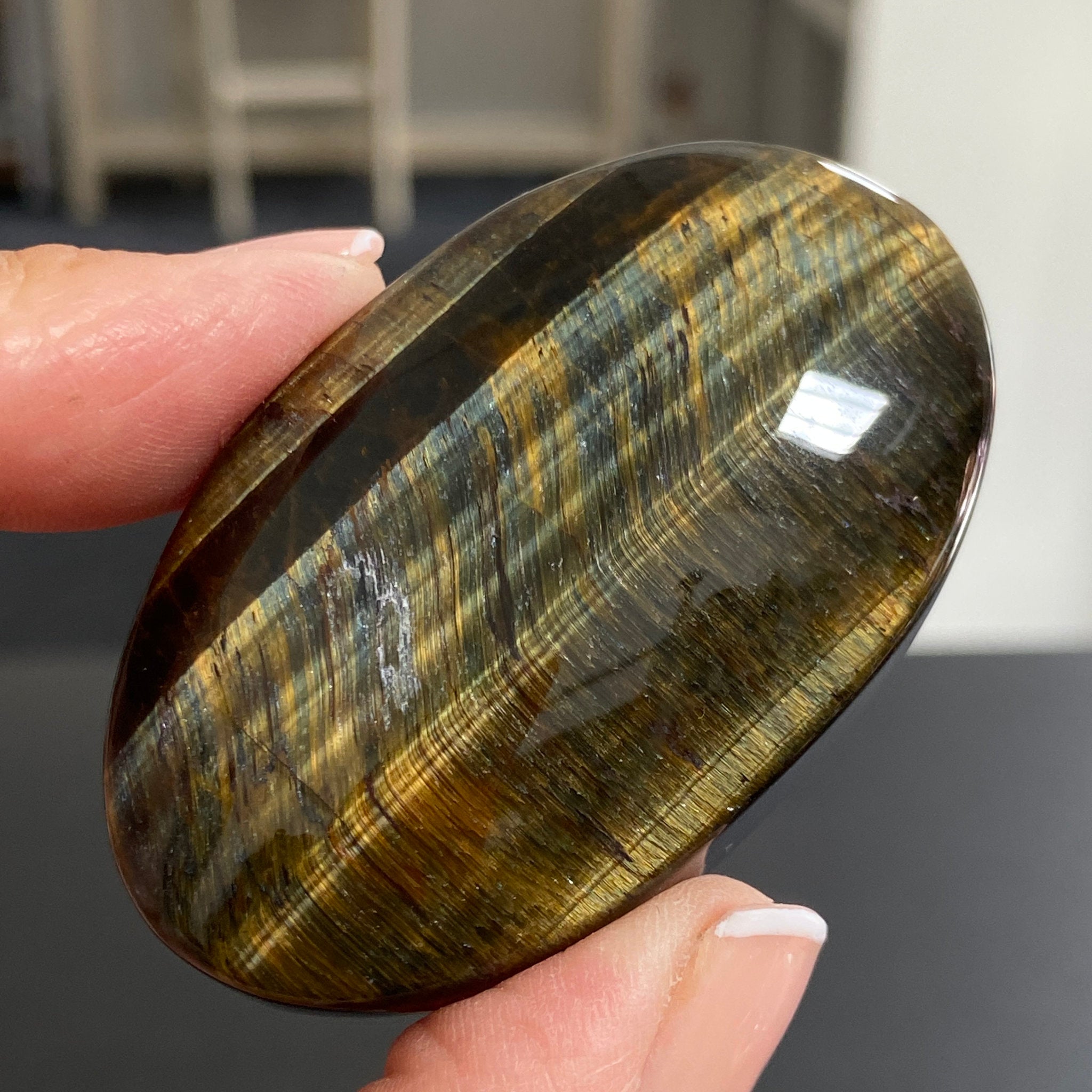 Premium Tigers Eye Palmstone