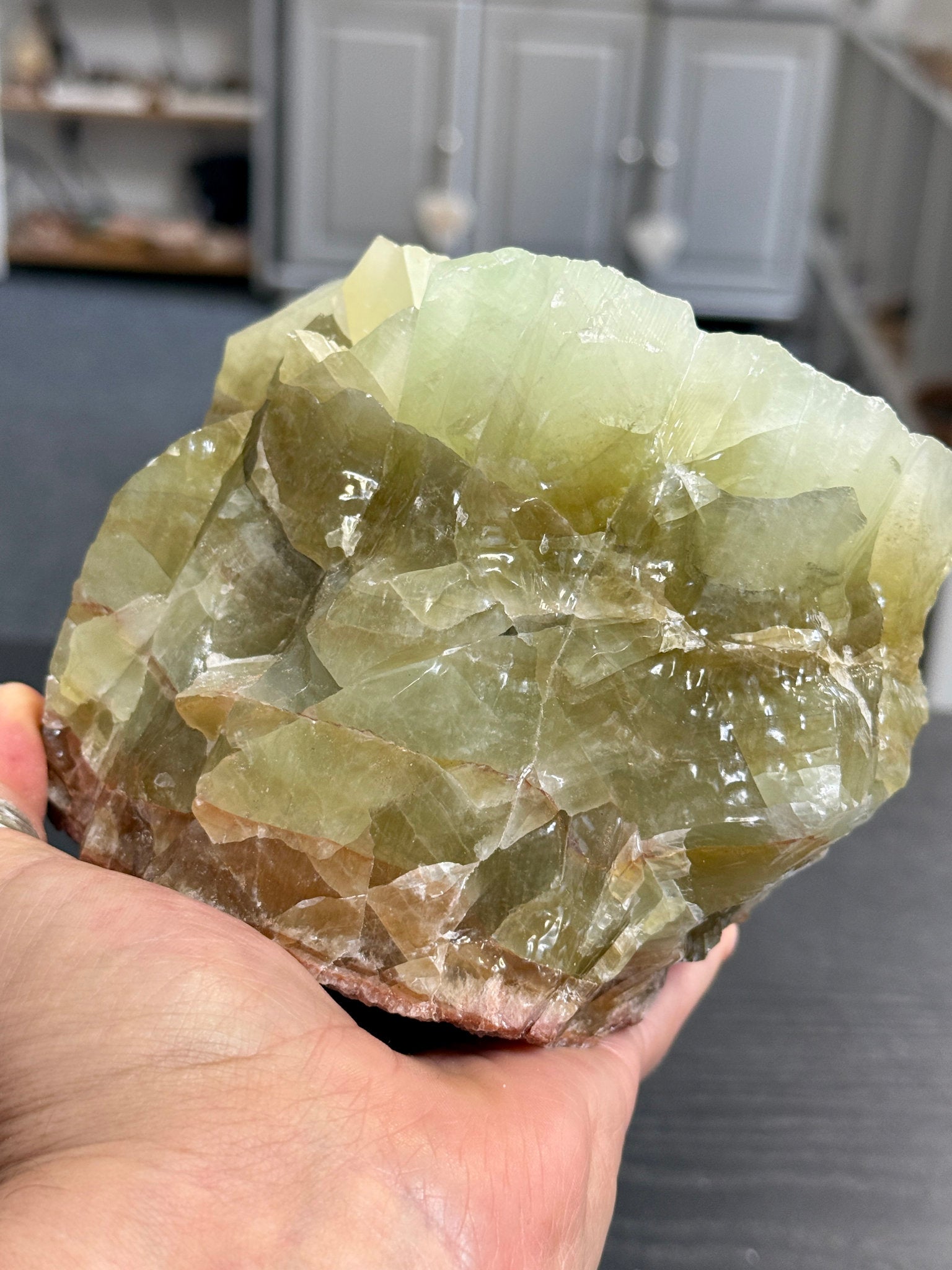 💚 Natural Green Calcite – Morocco