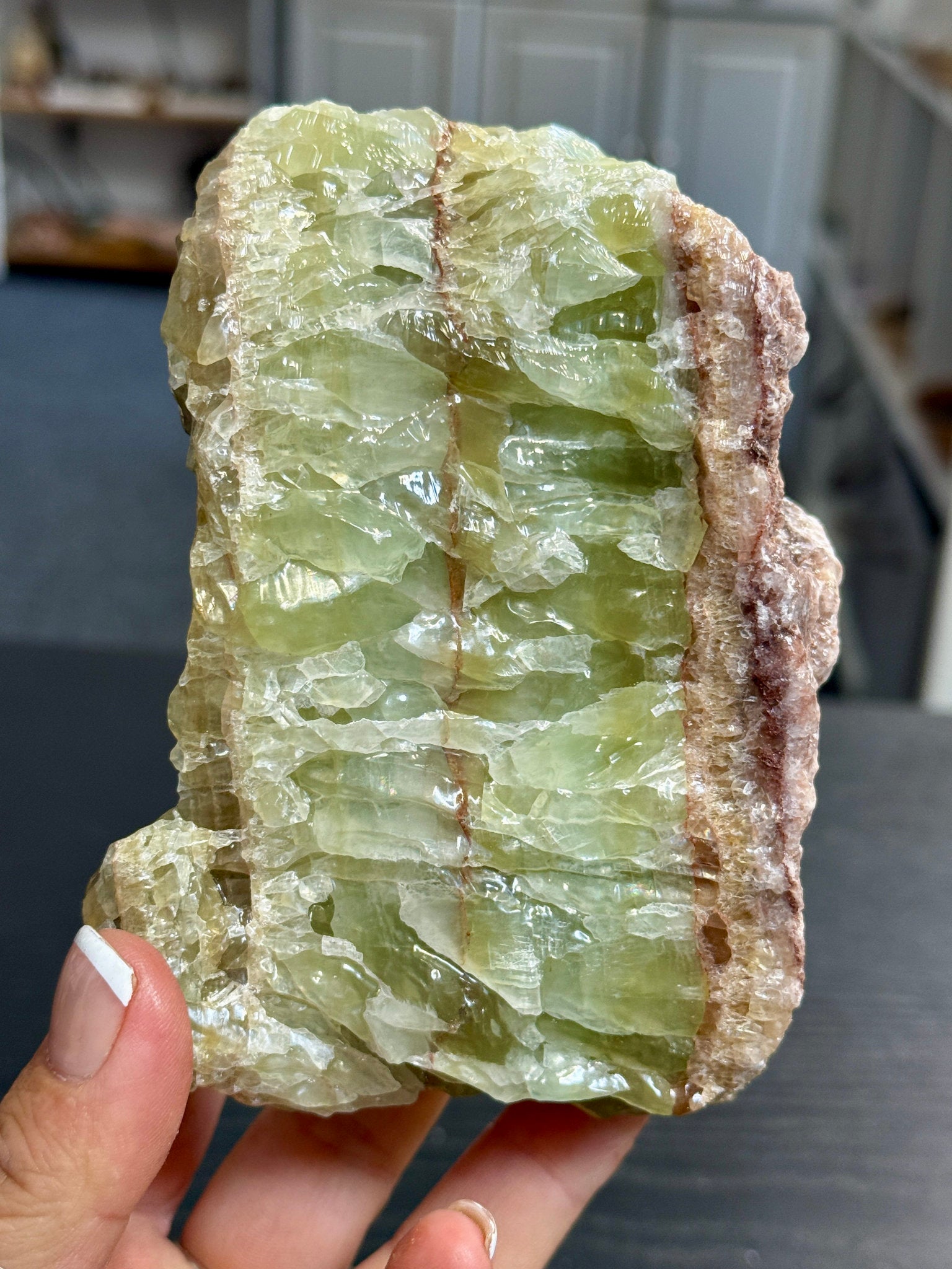 💚 Natural Green Calcite – Morocco